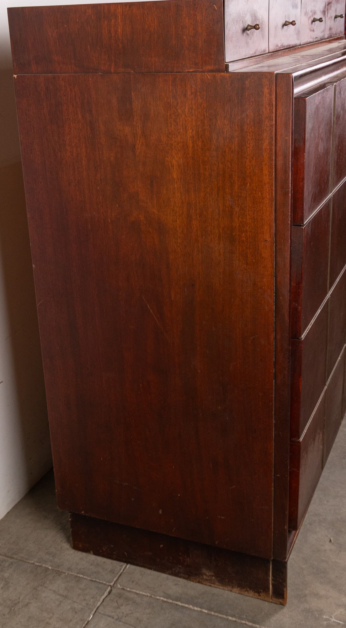 American of Martinsville Modern Walnut Chest of Drawers with Geometric Brass Inlay - 5