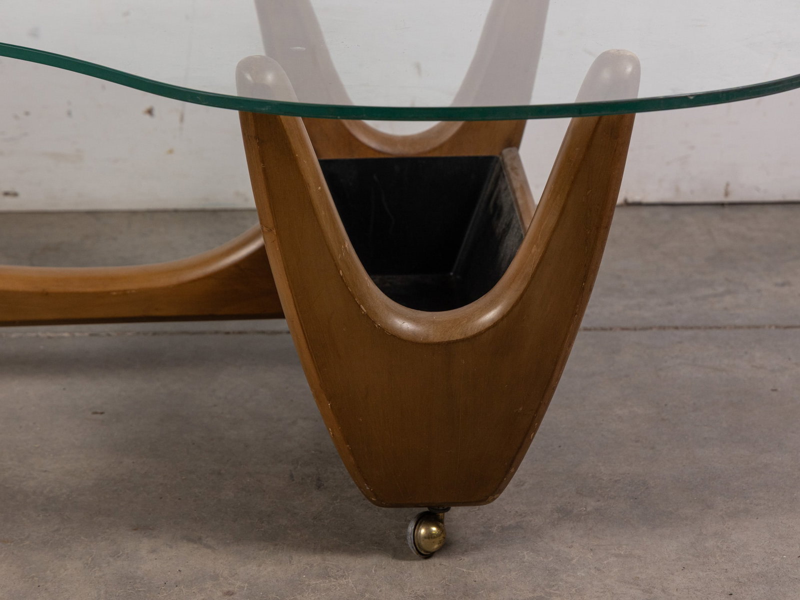 Mid Century Modern Kidney Coffee Table in the manner of Adrian Pearsall - 3