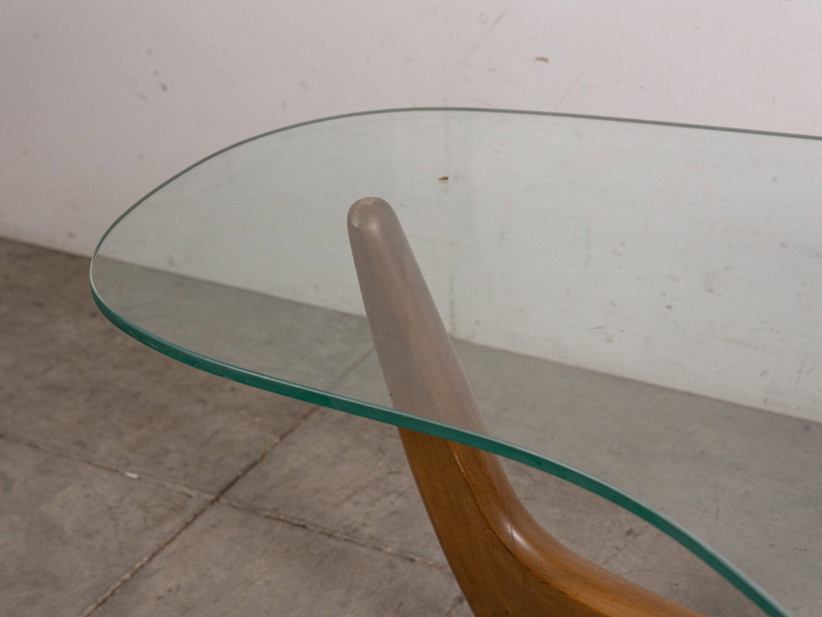 Mid Century Modern Kidney Coffee Table in the manner of Adrian Pearsall - 7