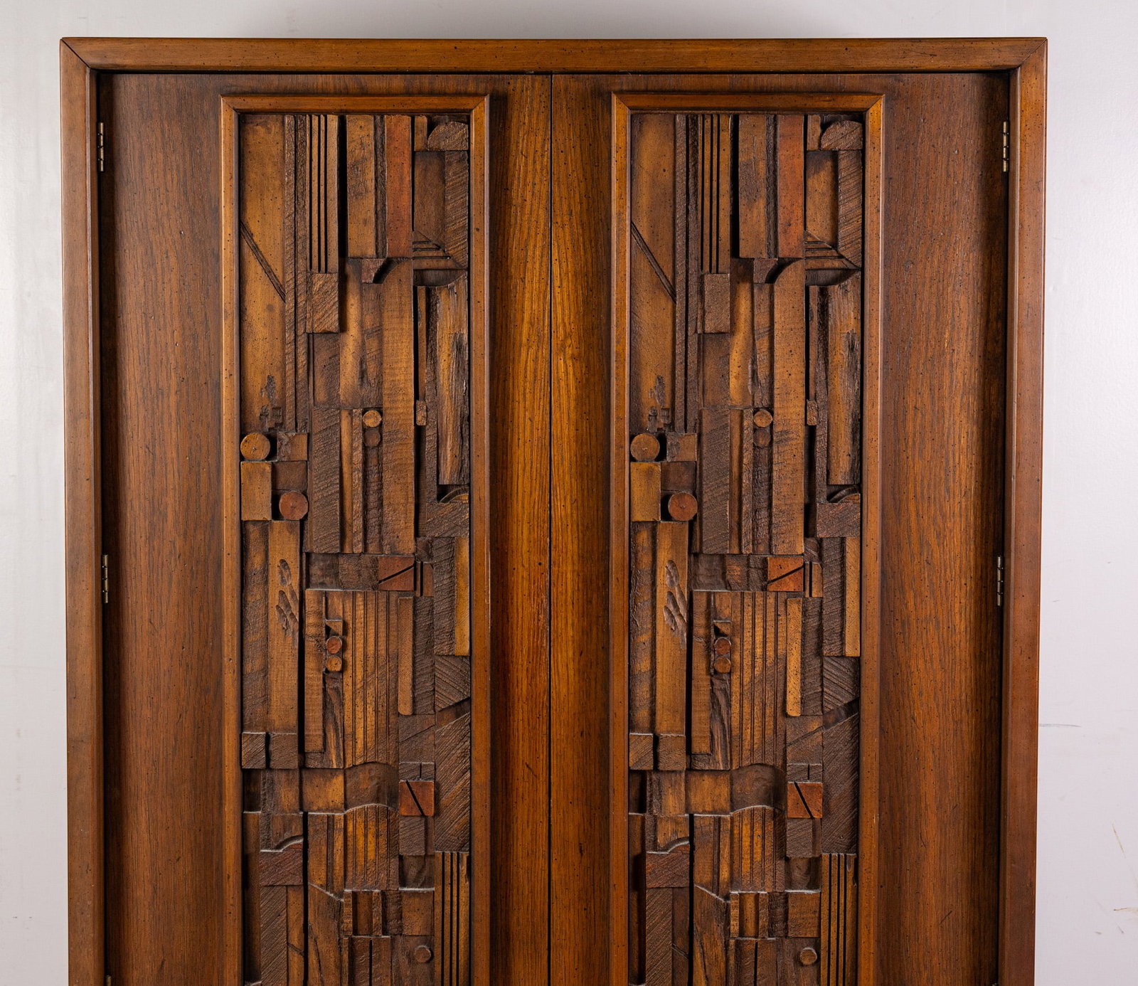 Lane Facade "Pueblo" Brutalist Wardrobe - 2