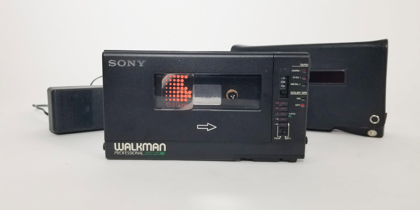 Sony Walkman Professional with AC Power Adapter (1 of 4)