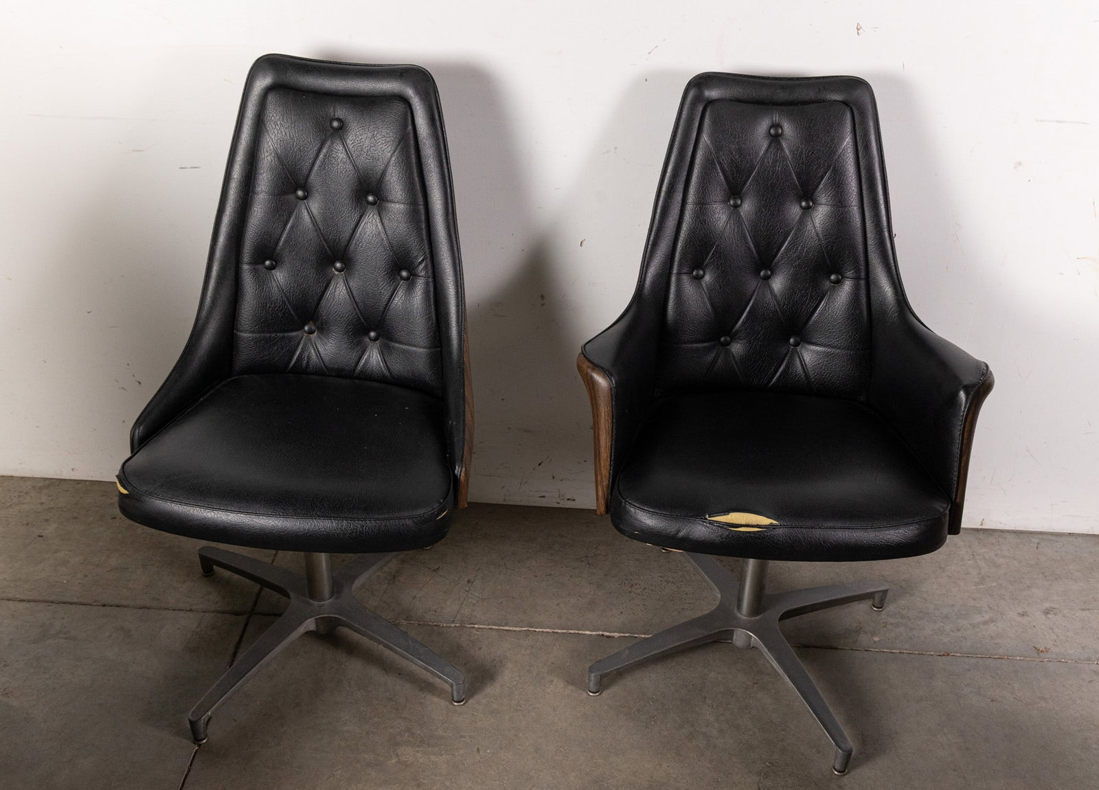 Mid Century Modern Five Piece Dining Set - 5