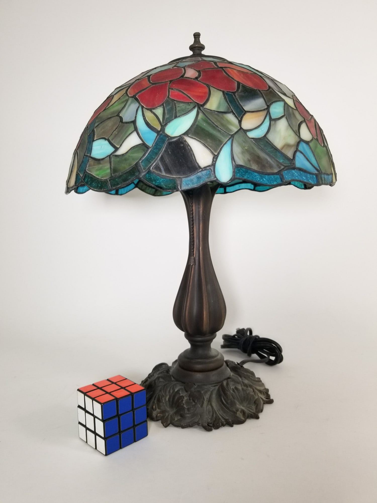 Vintage Tiffany Style Floral Leaded Glass Table Lamp - 2