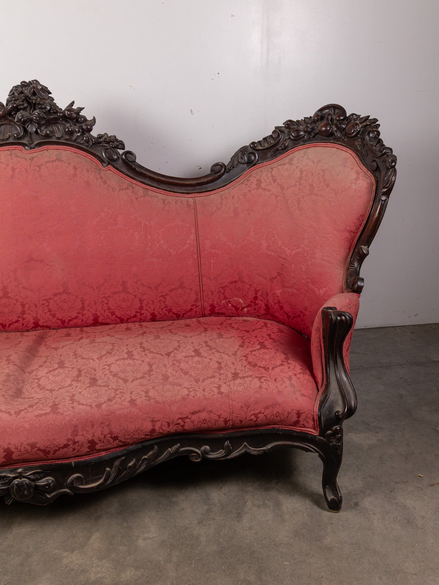 Antique Victorian Intricately Carved Sofa - 4