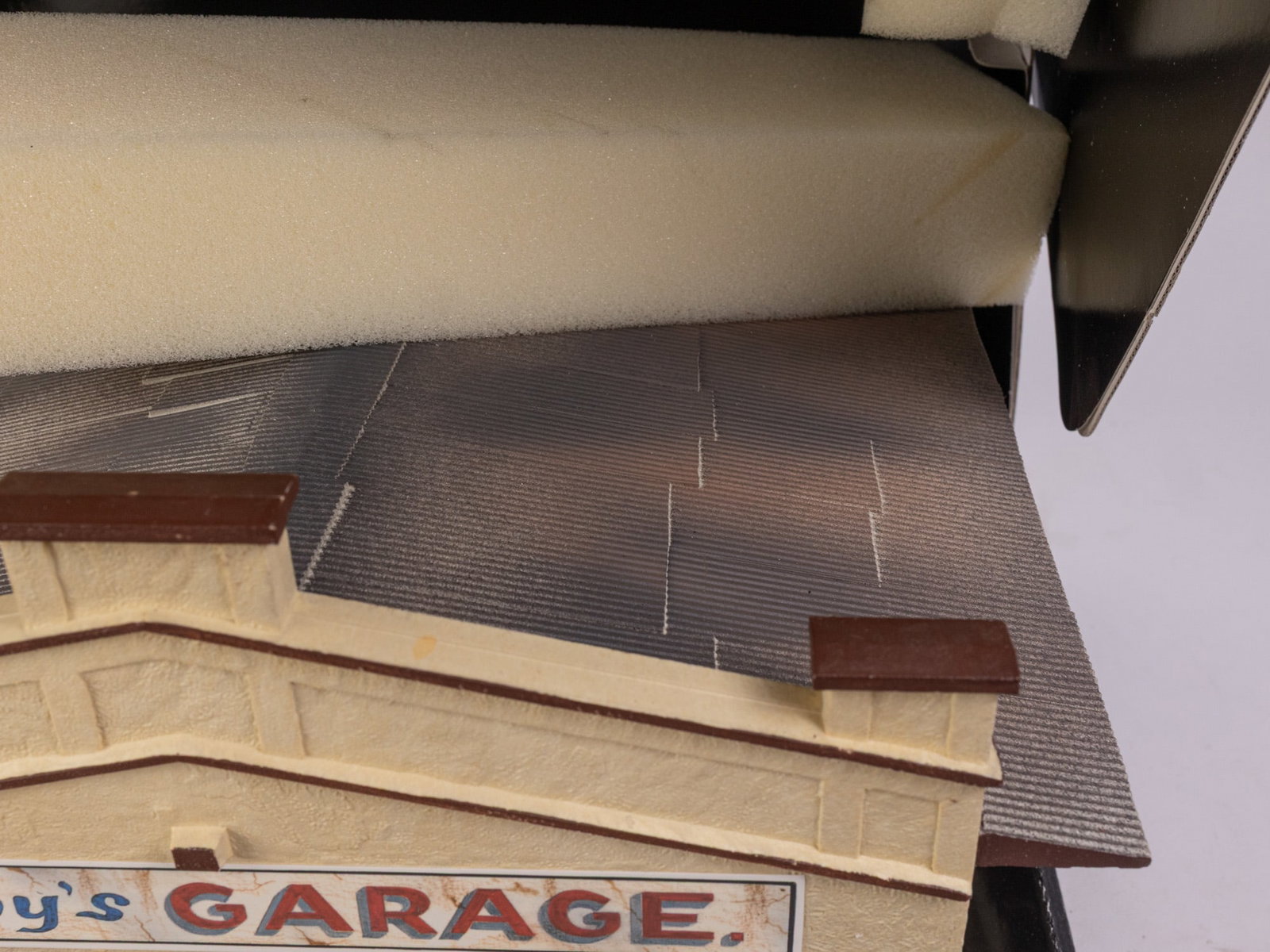POLA LGB 931 "Bobby's Garage" Exclusive US Edition - 3