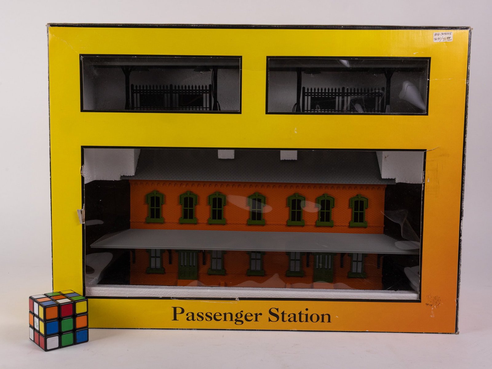 MTH RailKing Passenger Station Set 30-9005 - 2