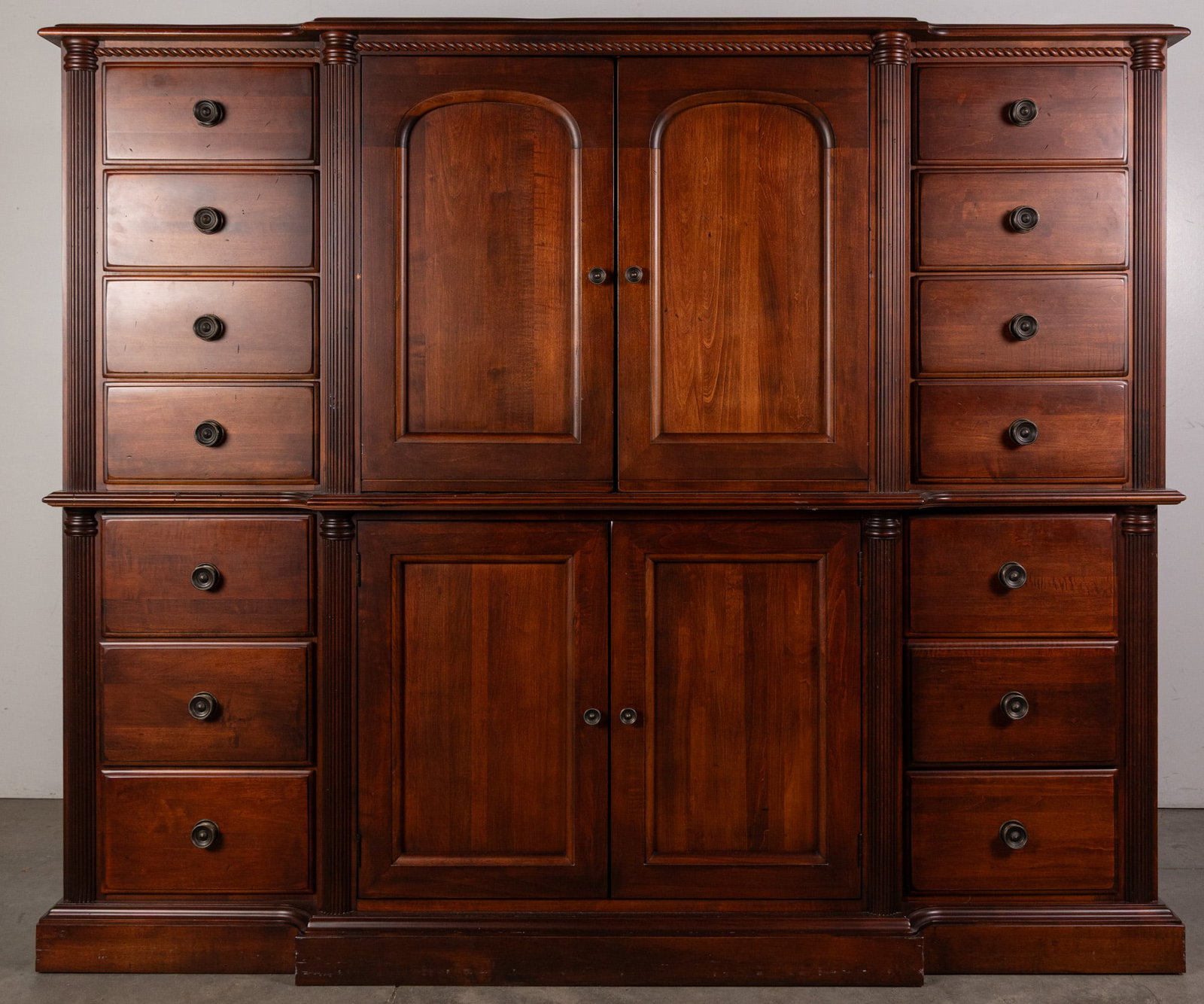 Contemporary 14-Drawer Storage and Entertainment Center Unit (1 of 7)