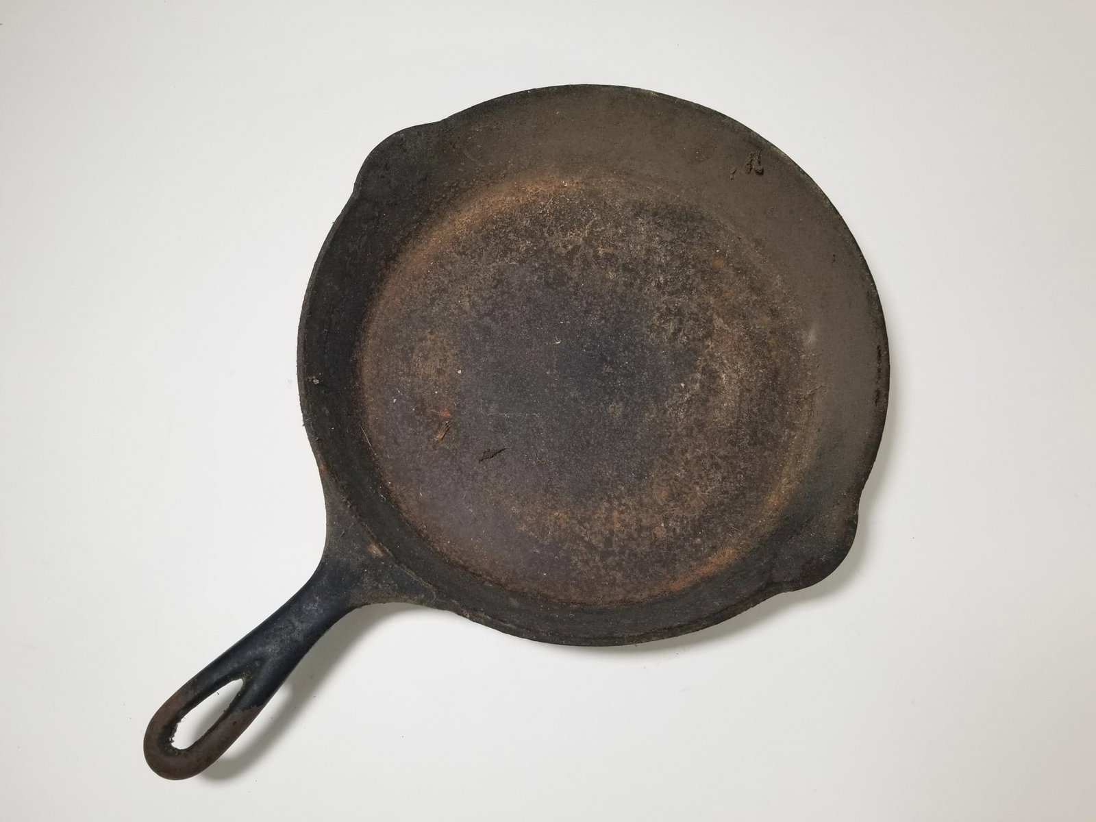 Griswold Cast Iron 10" Frying Pan: Griswold Cast Iron 10" Frying Pan Size 10" diameter Literature Brooks Auction – Online Auction Terms & Conditions Contact: (856) 694-2960 | info@brooks.auction READ BEFORE YOU BID: We wa