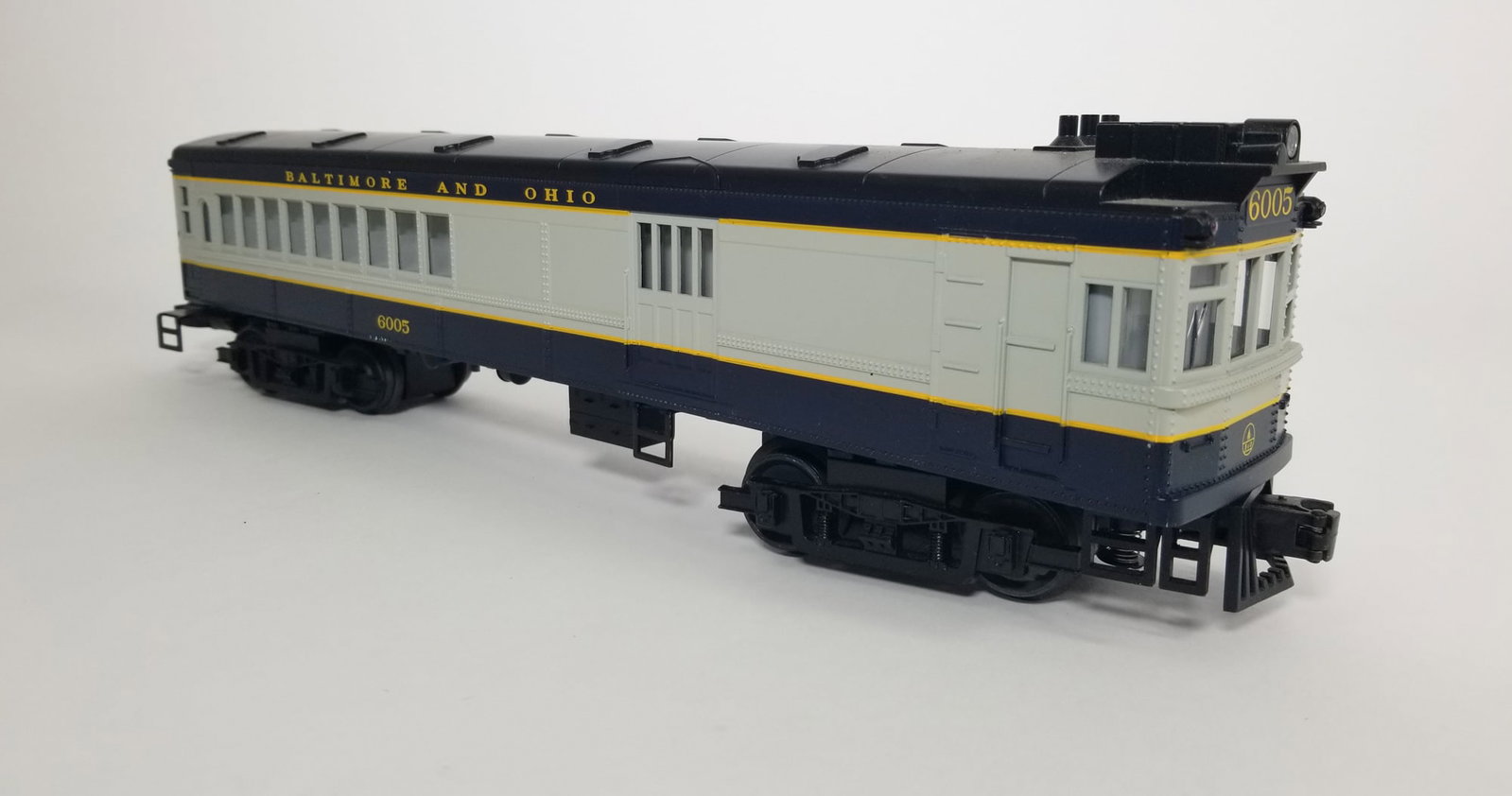 MTH Railking Baltimore & Ohio Doodlebug Diesel Engine (1 of 2)
