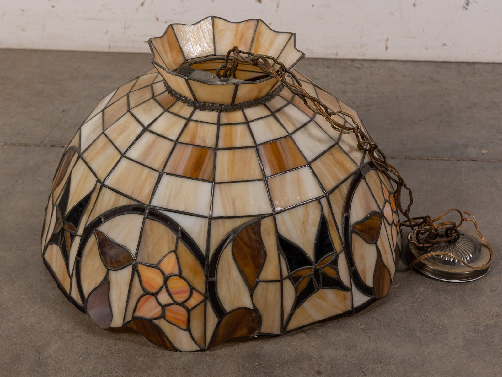 Vintage Leaded Glass Hanging Light Fixture: Vintage Leaded Glass Hanging Light Fixture Size 12" x 21" diameter Literature Brooks Auction – Online Auction Terms & Conditions Contact: (856) 694-2960 | info@brooks.auction READ BEFORE YOU