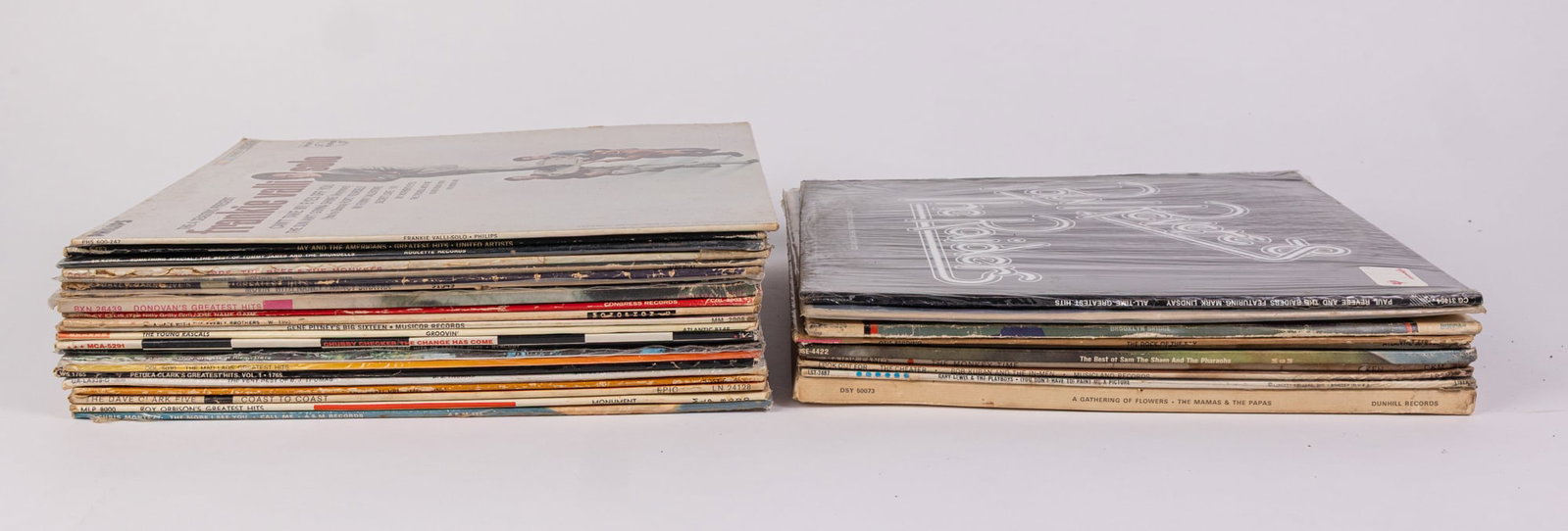 Lot of Assorted 1960's Vinyl Records (1 of 5)