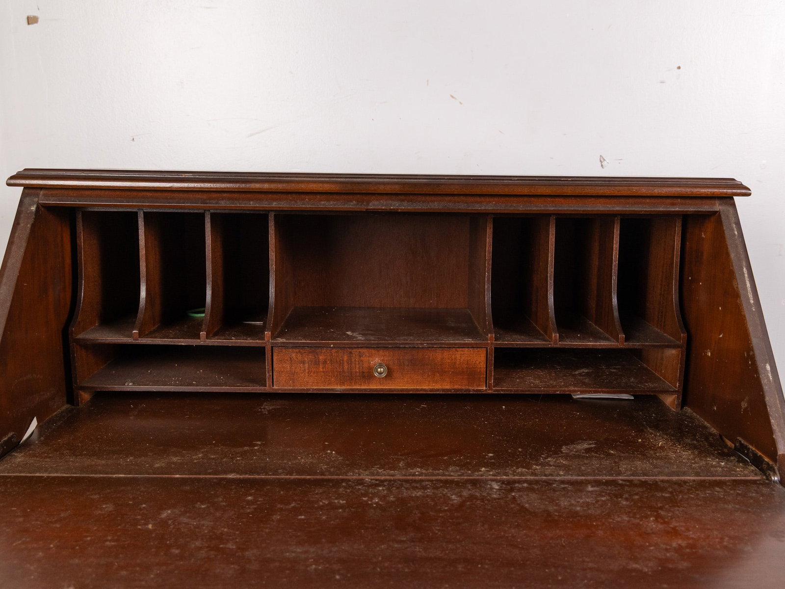 Vintage Serpentine Writing Desk - 3