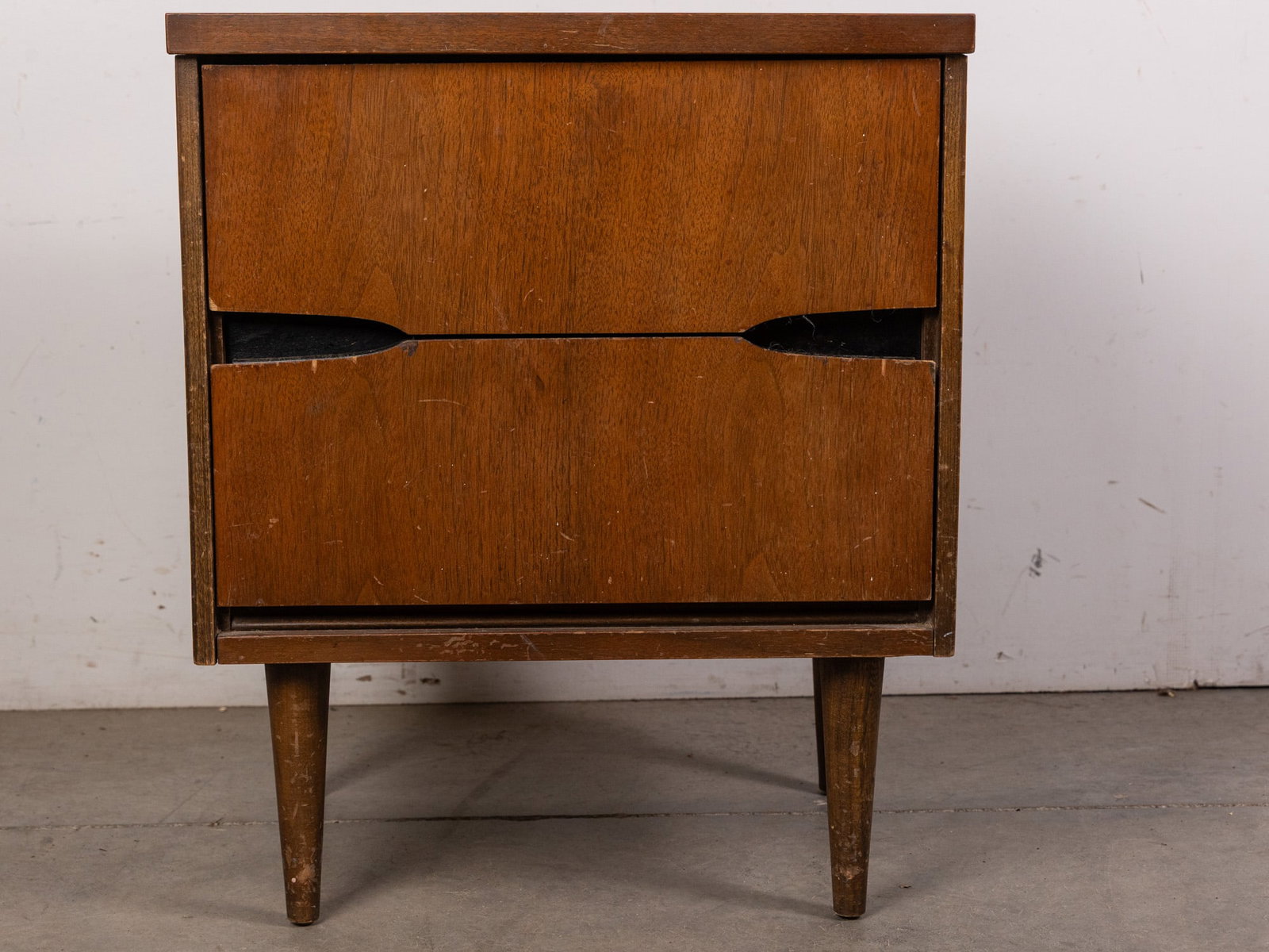 Mid Century Modern MCM Two Drawer Nightstand: Mid Century Modern MCM Two Drawer Nightstand Size 24" x 20" x 15" Literature Brooks Auction – Online Auction Terms & Conditions Contact: (856) 694-2960 | info@brooks.auction READ BEFORE YOU
