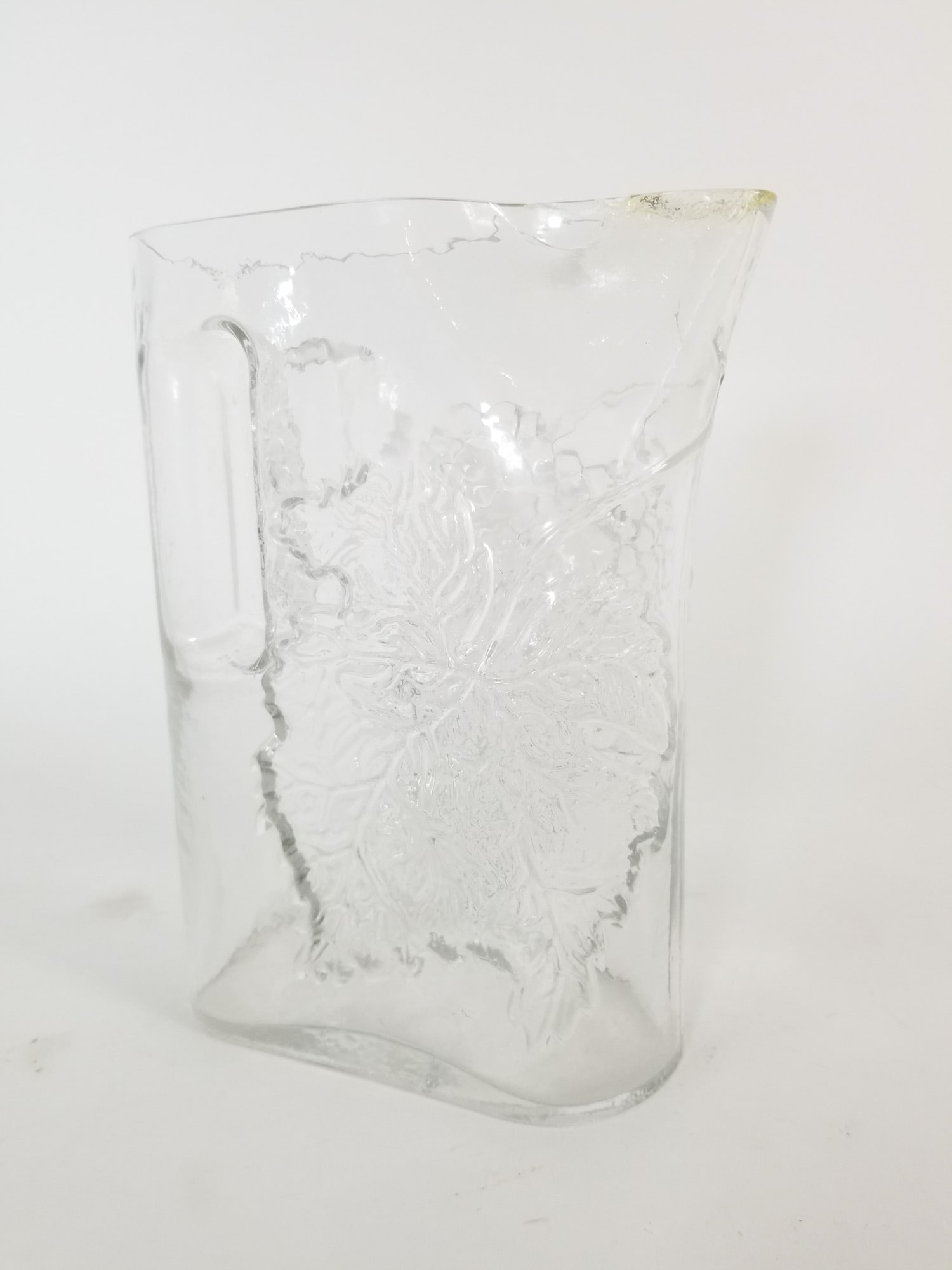 Vintage Riedel Crystal Grape and Vine Modern Pitcher: Vintage Riedel Crystal Grape and Vine Modern Pitcher Literature Brooks Auction – Online Auction Terms & Conditions Contact: (856) 694-2960 | info@brooks.auction READ BEFORE YOU BID: We want you 