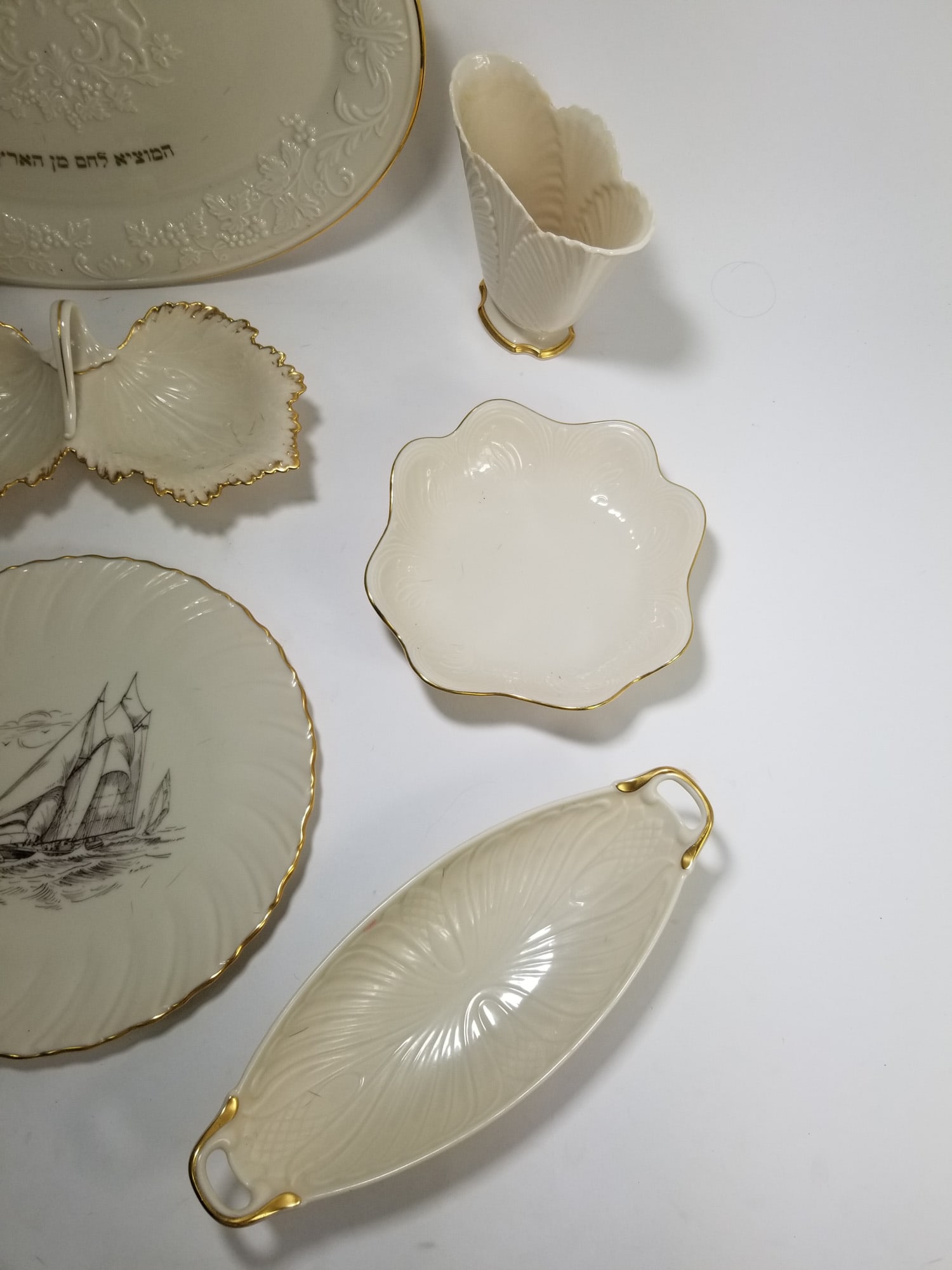 Large Grouping of Lenox Porcelain Articles ft. Challah Platter - 4