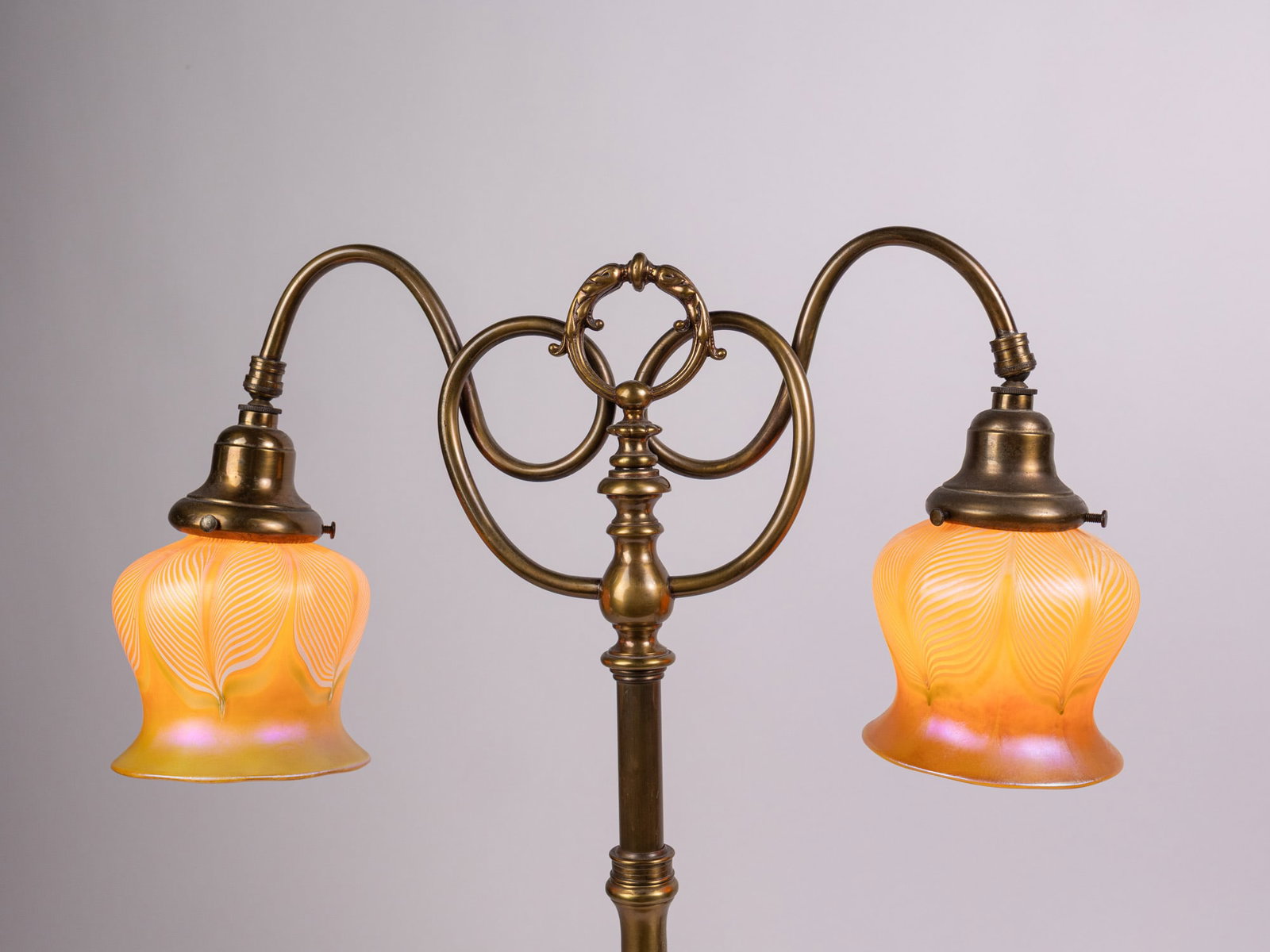 Pair of Quezal Shades with Ornate Brass Lamp - 3