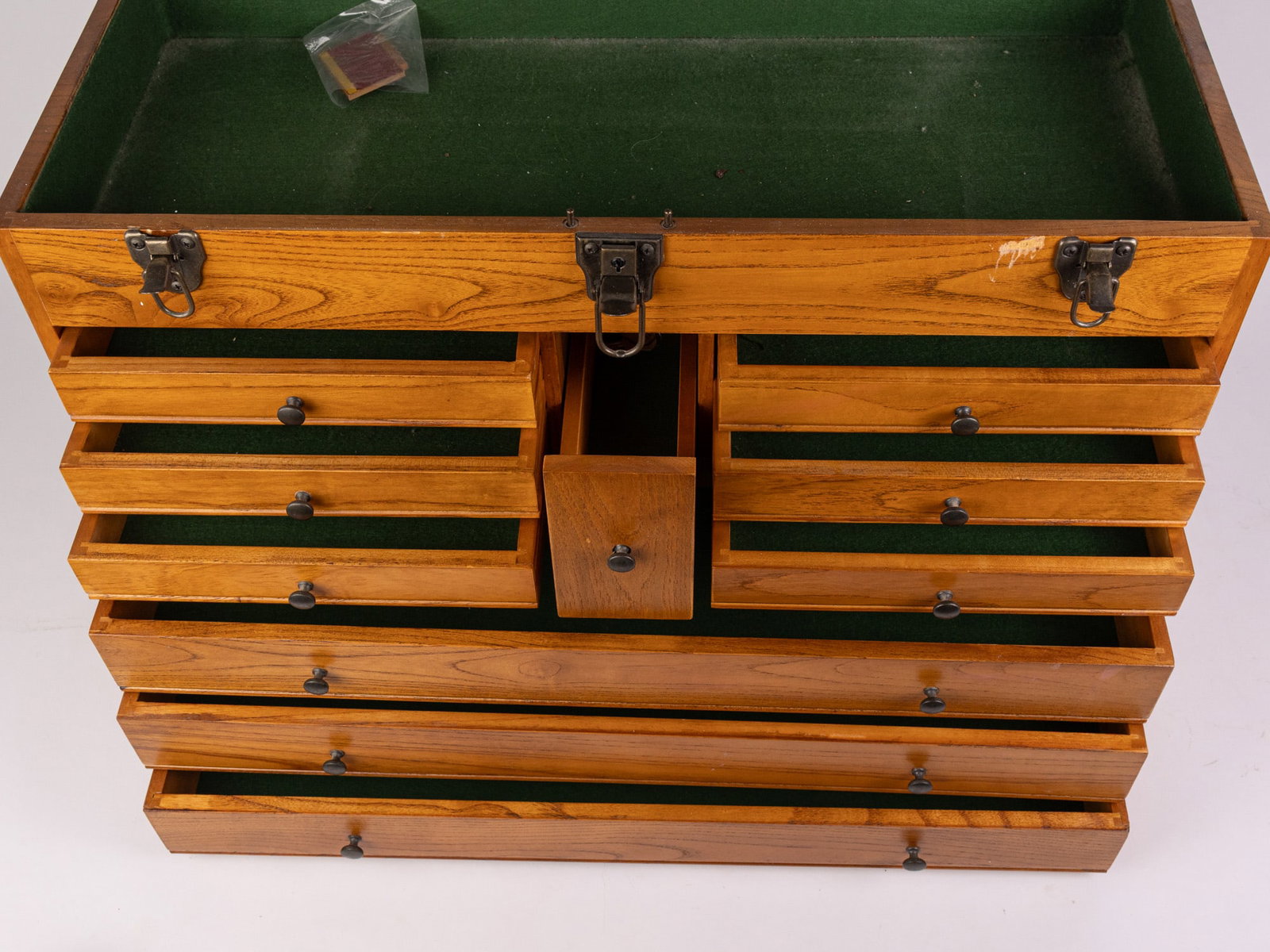 Vintage Oak Machinist Tool Chest - 7