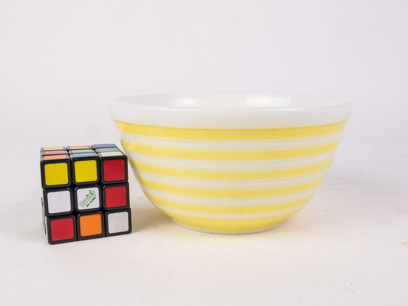 Rare Vintage Pyrex Rainbow Stripes Yellow Mixing Bowl #402 1.5 Qt - 2