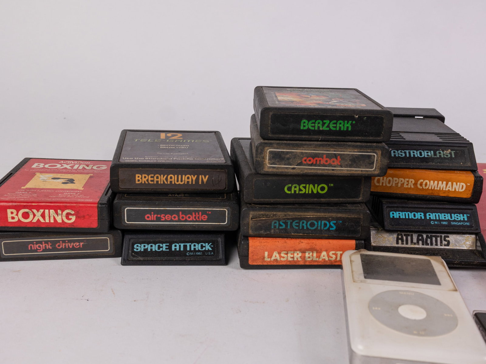 Video Game Assortment Lot Featuring Doom 2 - 3