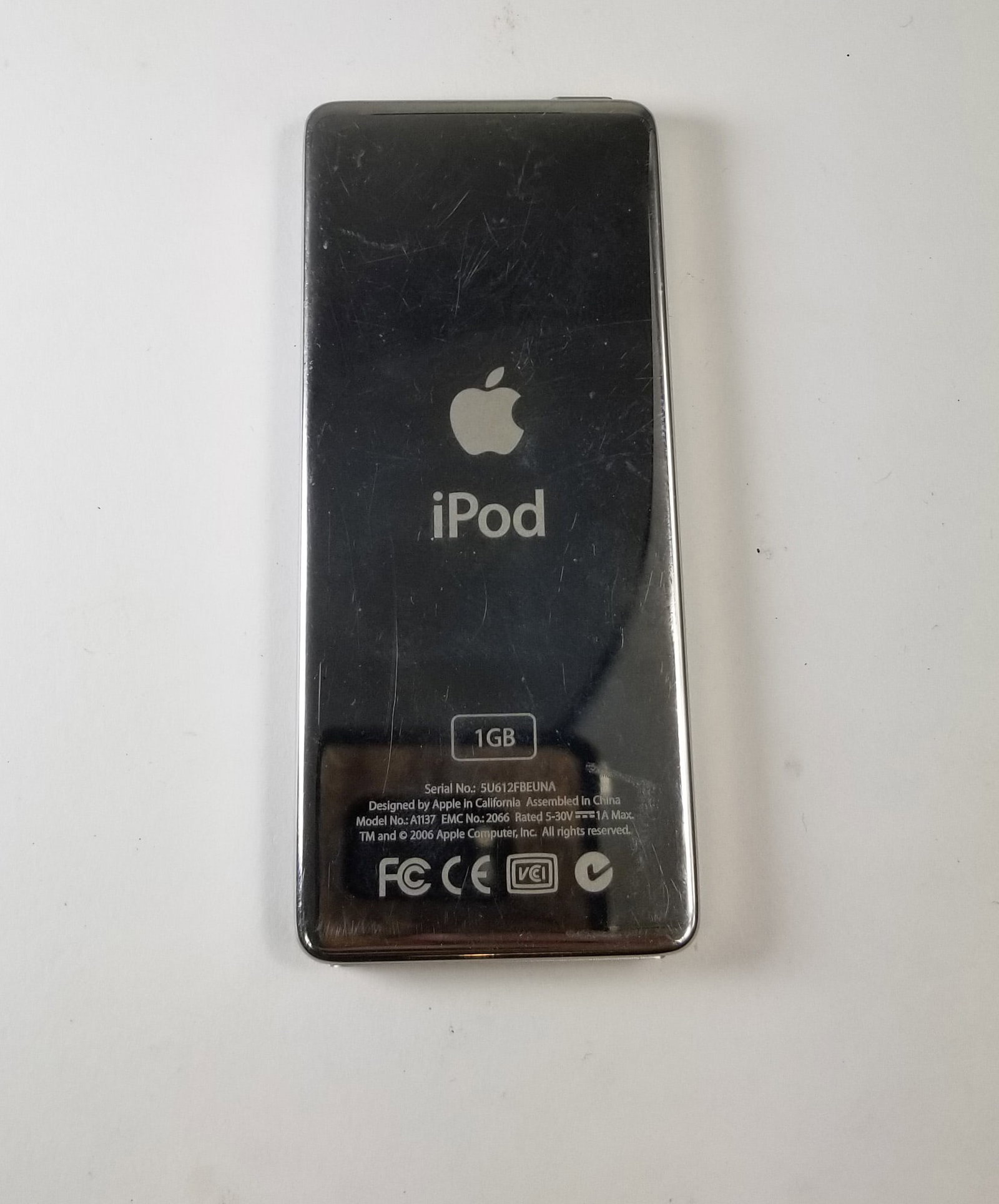 iPod Nano 1st Generation A1137 1GB White MA350LL/A - 3