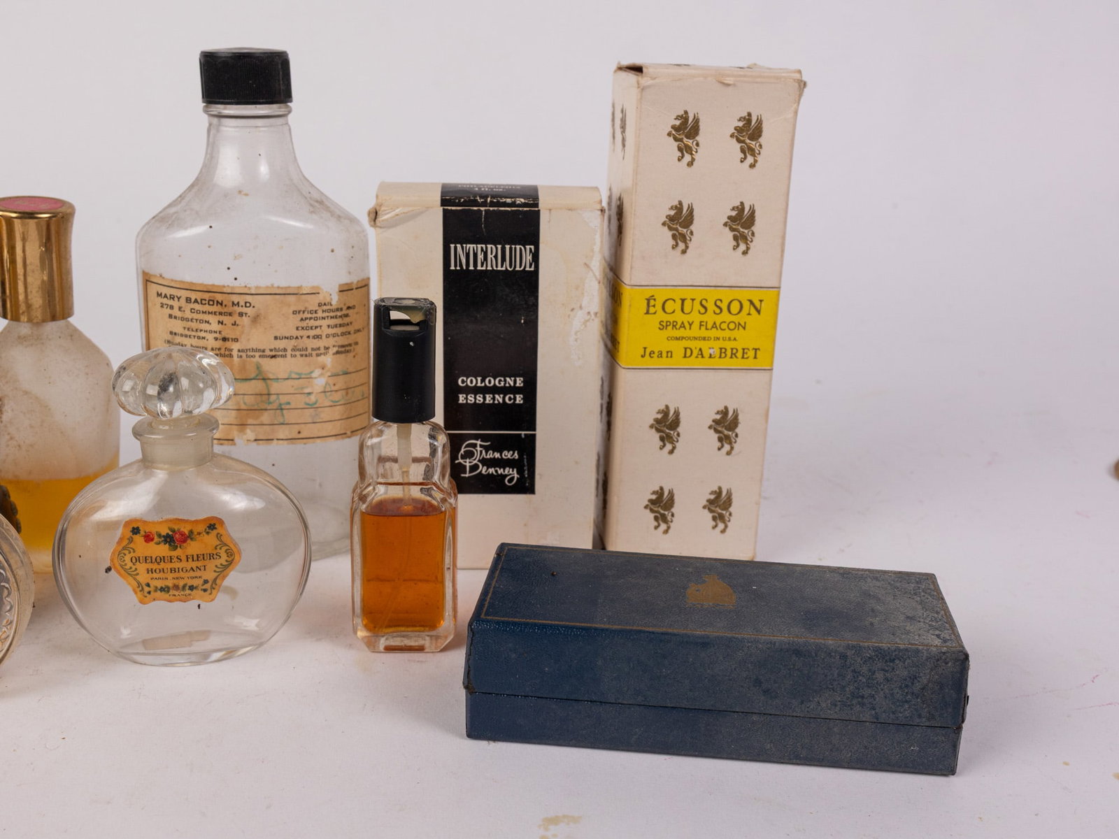 Lot of Assorted Vintage Perfumes Featuring Lanvin - 5