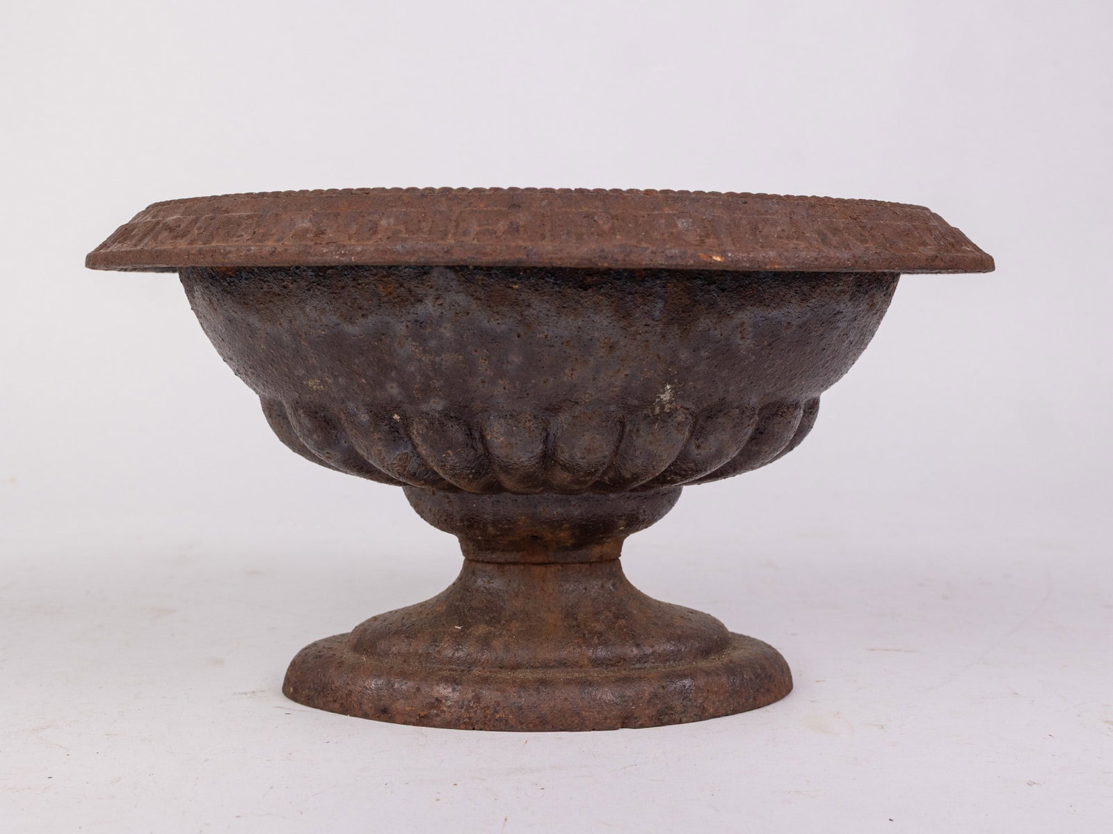 Antique Cast Iron Urn: Antique Cast Iron Urn Size 5" x 10" x 8" Literature Brooks Auction – Online Auction Terms & Conditions Contact: (856) 694-2960 | info@brooks.auction READ BEFORE YOU BID: We want you to f