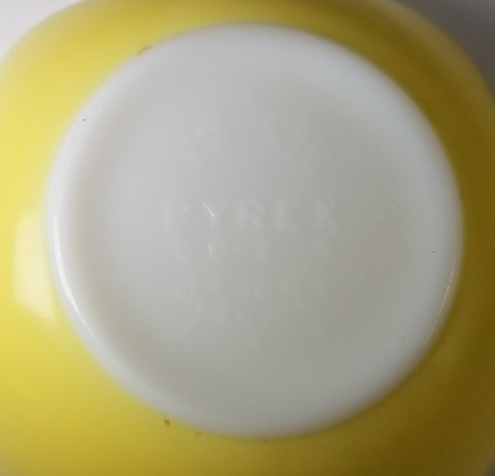 Kitchenware Lot - 8