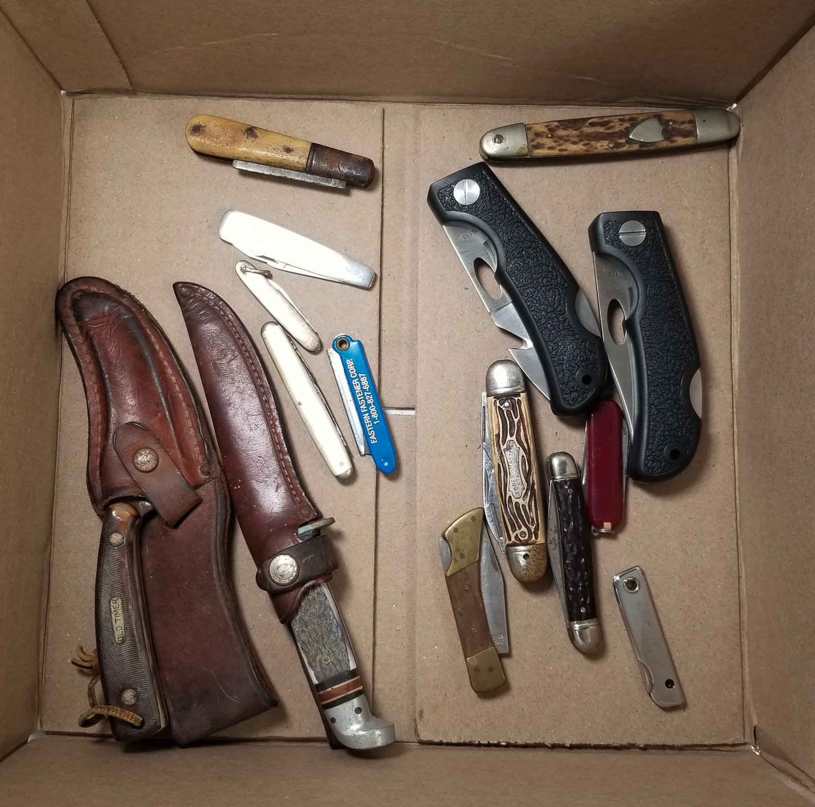 Assorted Knives Lot: Western Boulder Colorado Knife w/ Pouch - Russell Barlow Pocket Knife - Vintage Imperial England Pocket Knife - and more! Size 7" x 12" x 12" Literature Brooks Auction – Online Auction Terms & C