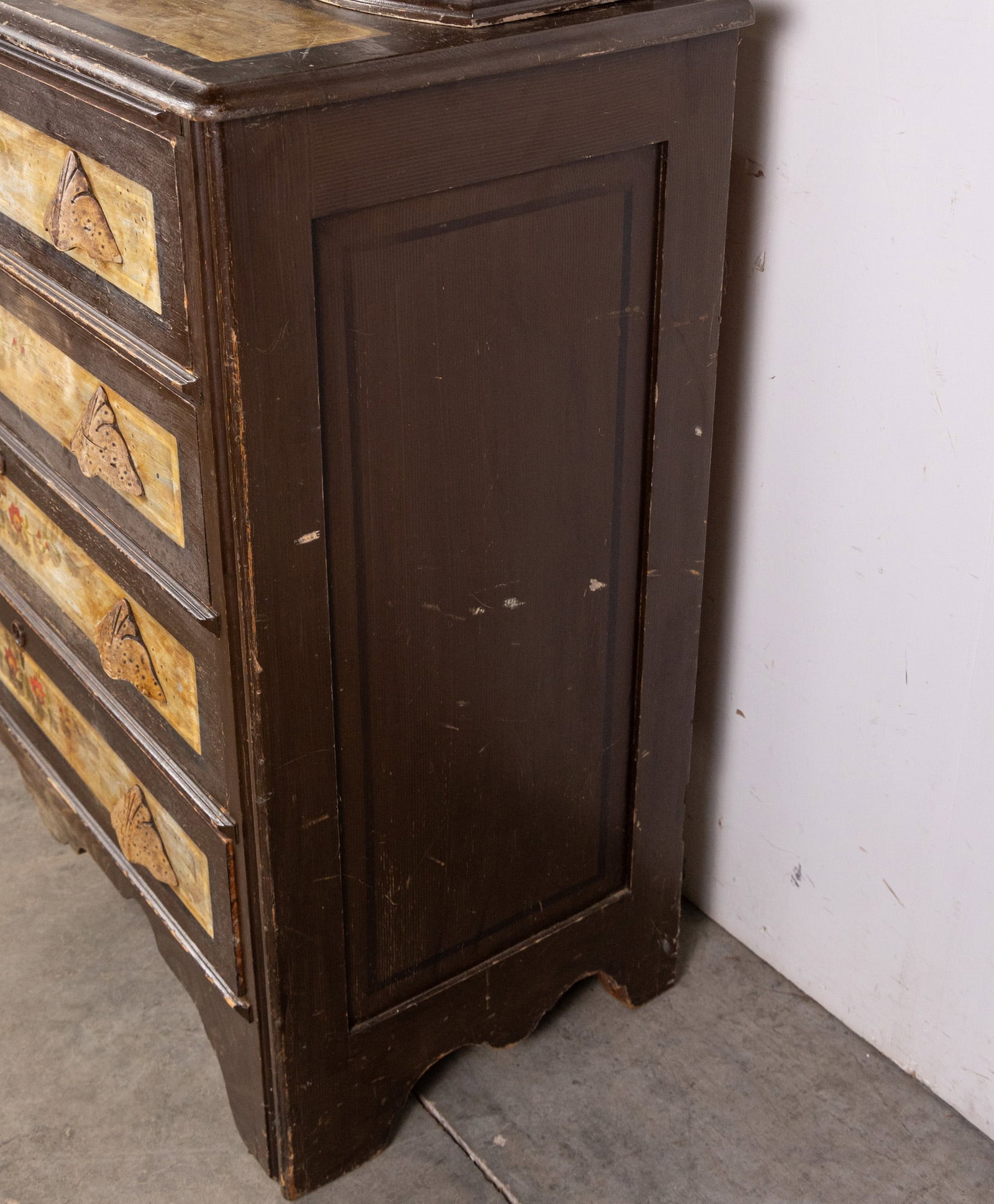 Hand Painted Antique Victorian Four Drawer Dresser with Mirror - 5