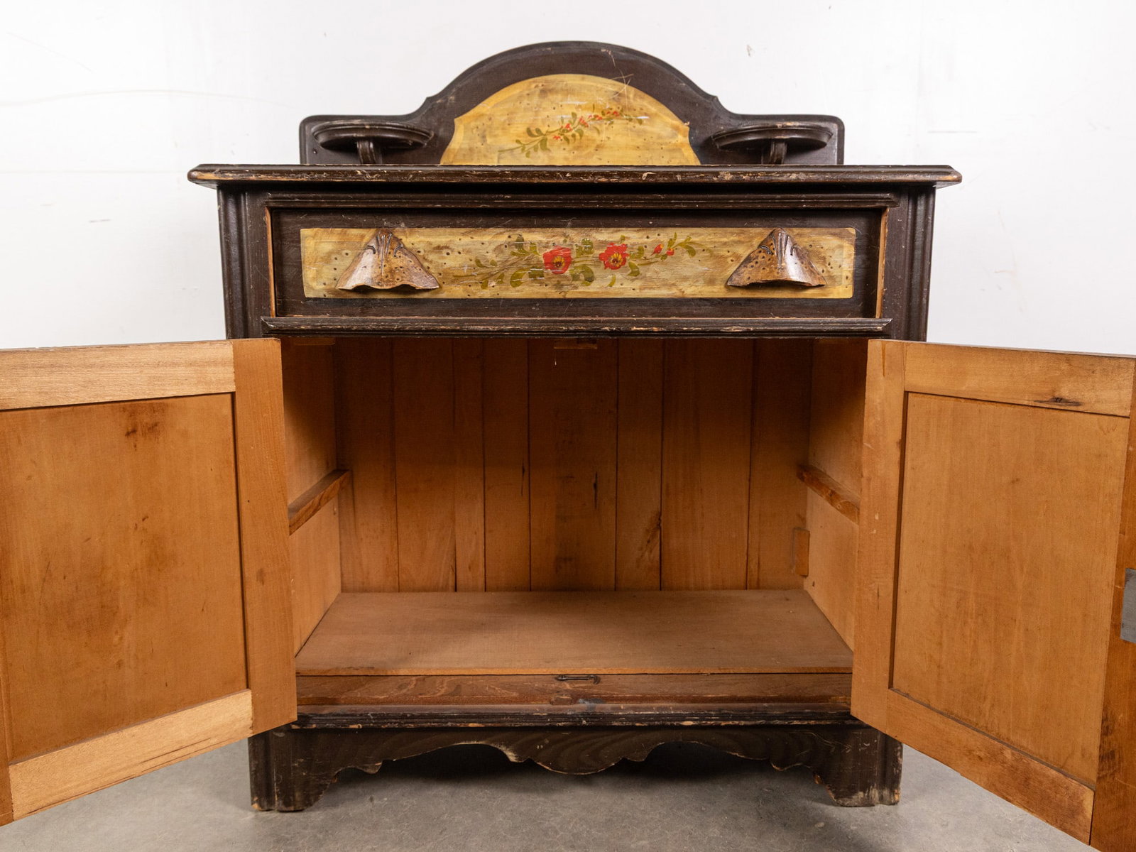 Hand Painted Antique Victorian Washstand - 4