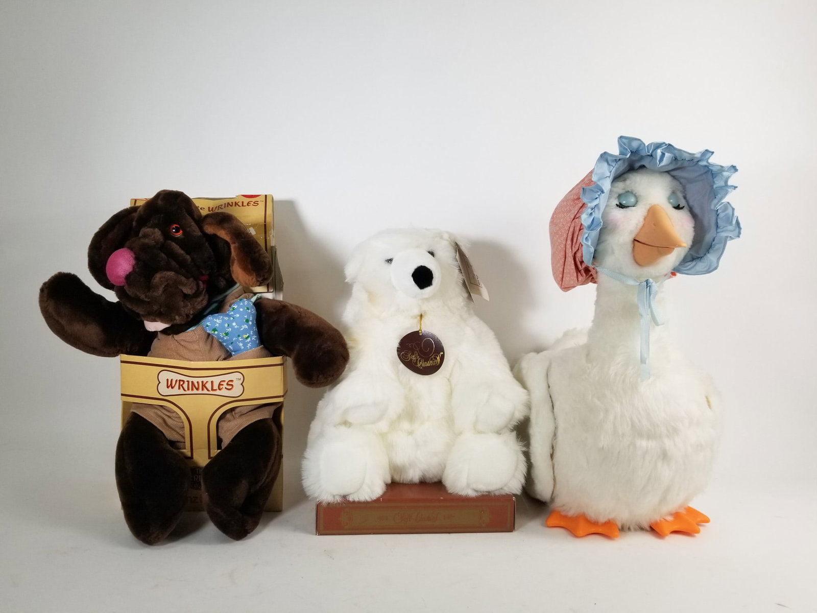 Vintage Furry Friends Assortment Lot: 1986 Worlds of Wonder The Talking Mother Goose - 1988 Geoffrey Inc. Polar Bear Plush - and more! Literature Brooks Auction – Online Auction Terms & Conditions Contact: (856) 694-2960 | info@broo