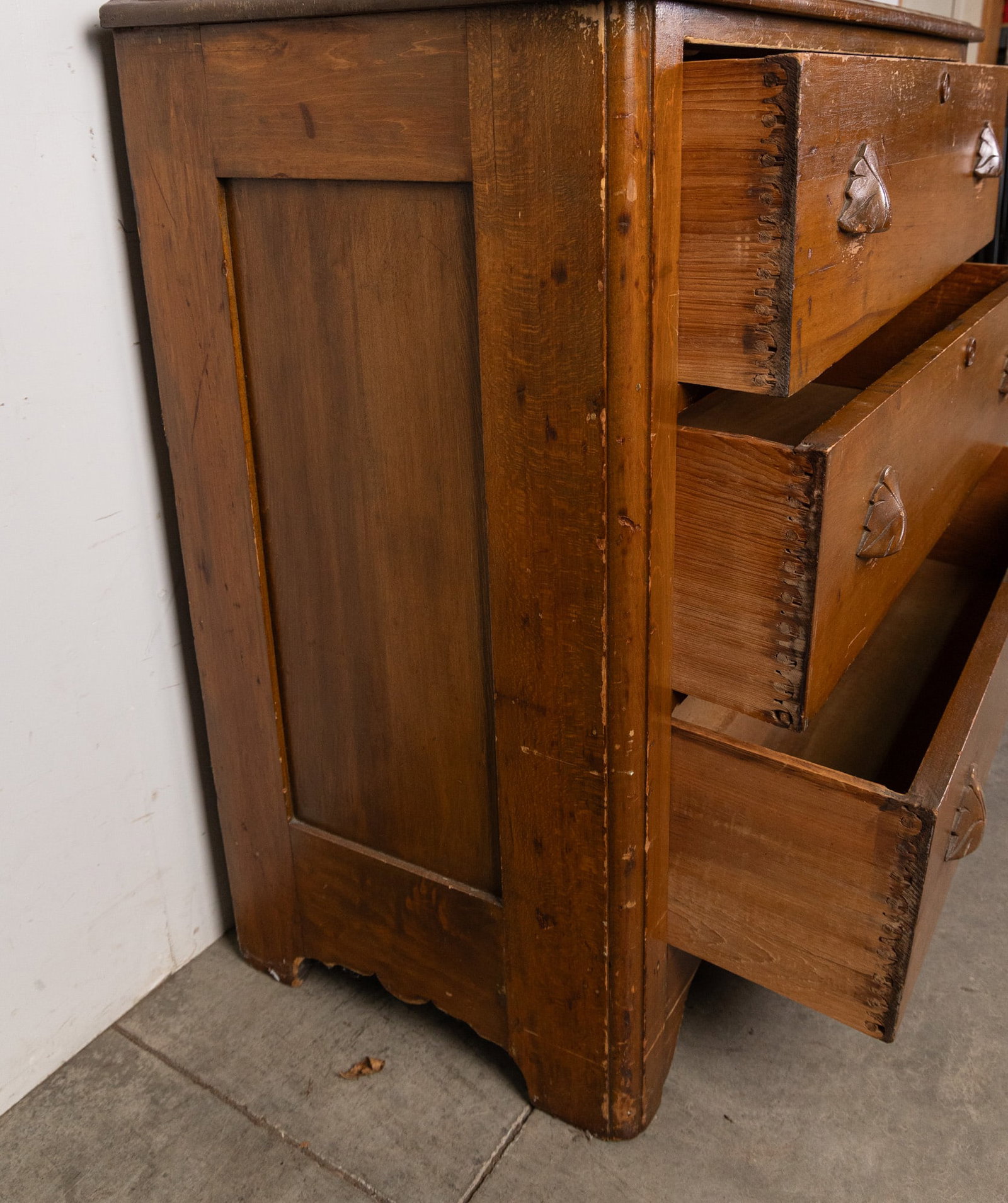Antique Victorian Eastlake 3-Drawer Dresser - 5