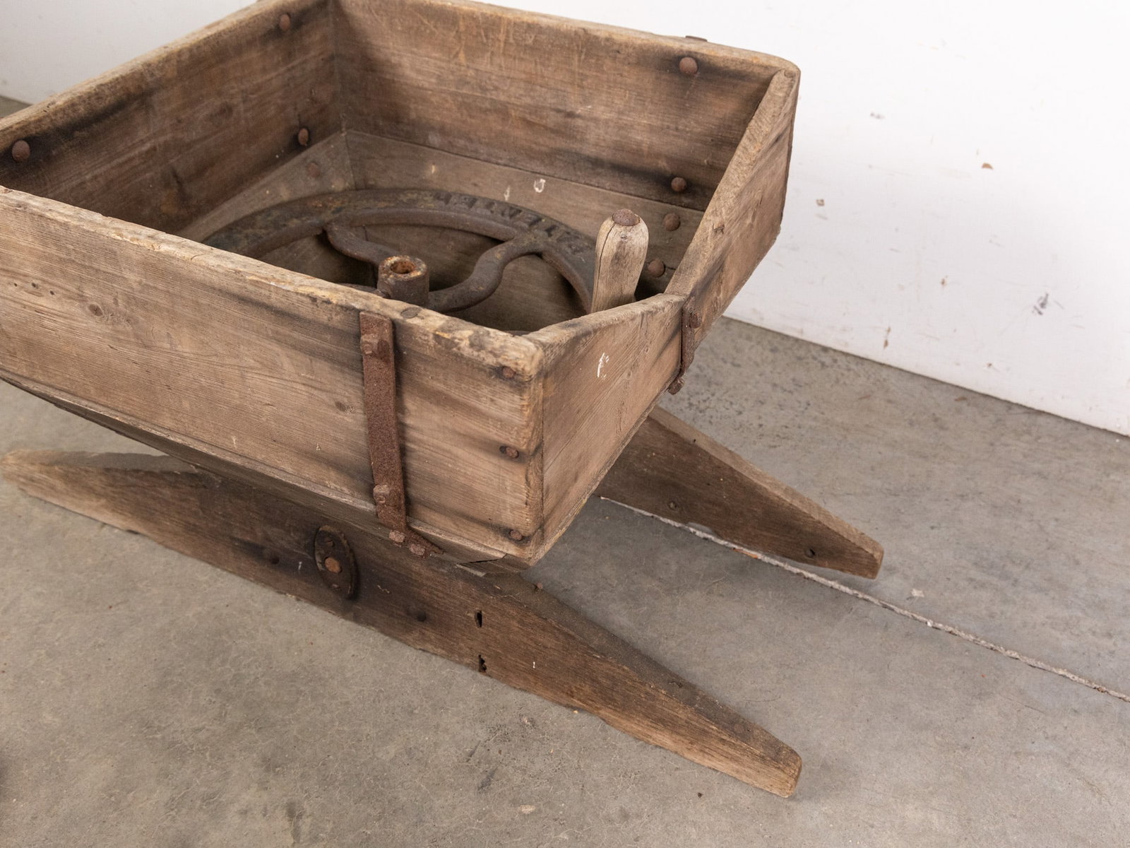 Vintage Eagle Aluminum Grape Crusher - 4