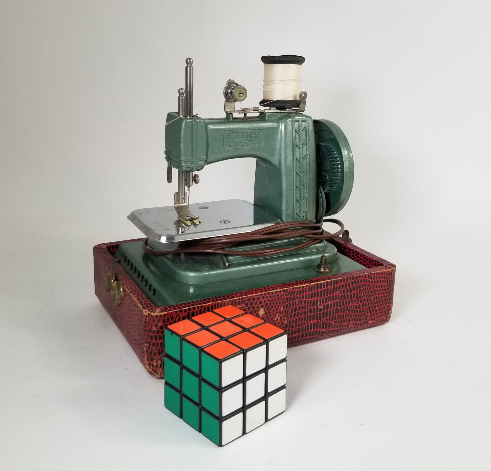 Vintage Betsy Ross Electric Toy Sewing Machine with Case - 4
