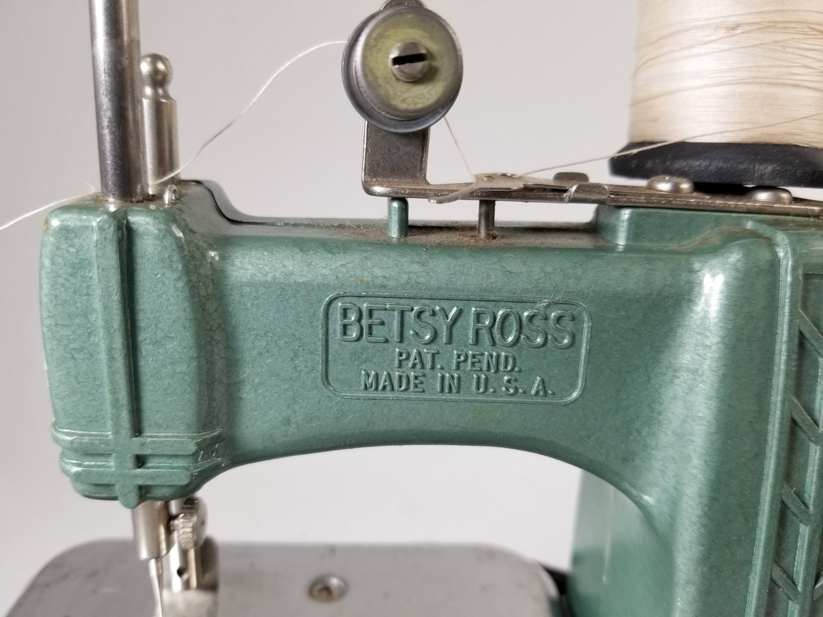 Vintage Betsy Ross Electric Toy Sewing Machine with Case - 5
