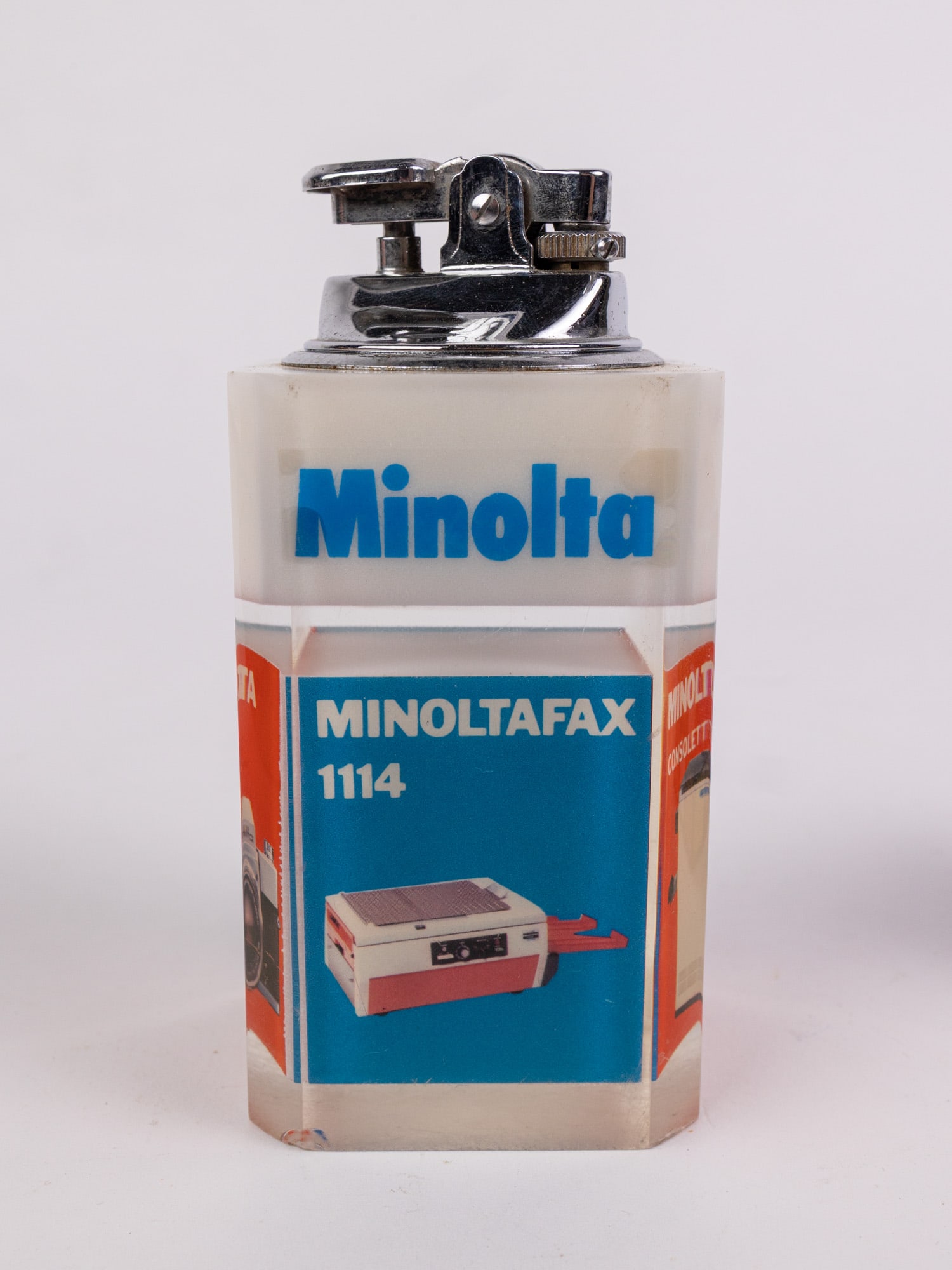 Minolta Vintage Lucite Table Lighter - 4