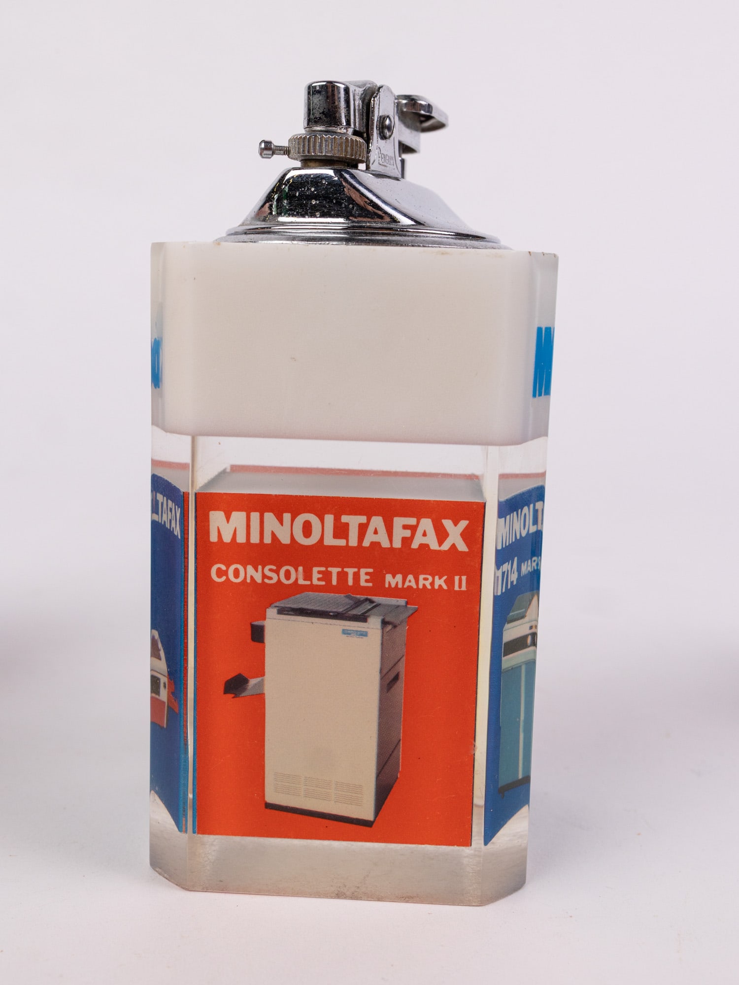 Minolta Vintage Lucite Table Lighter - 5