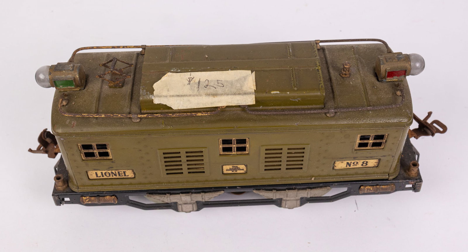 Lionel No. 8 Locomotive and Lionel No. 514 Ventilated Refrigerator Car - 4