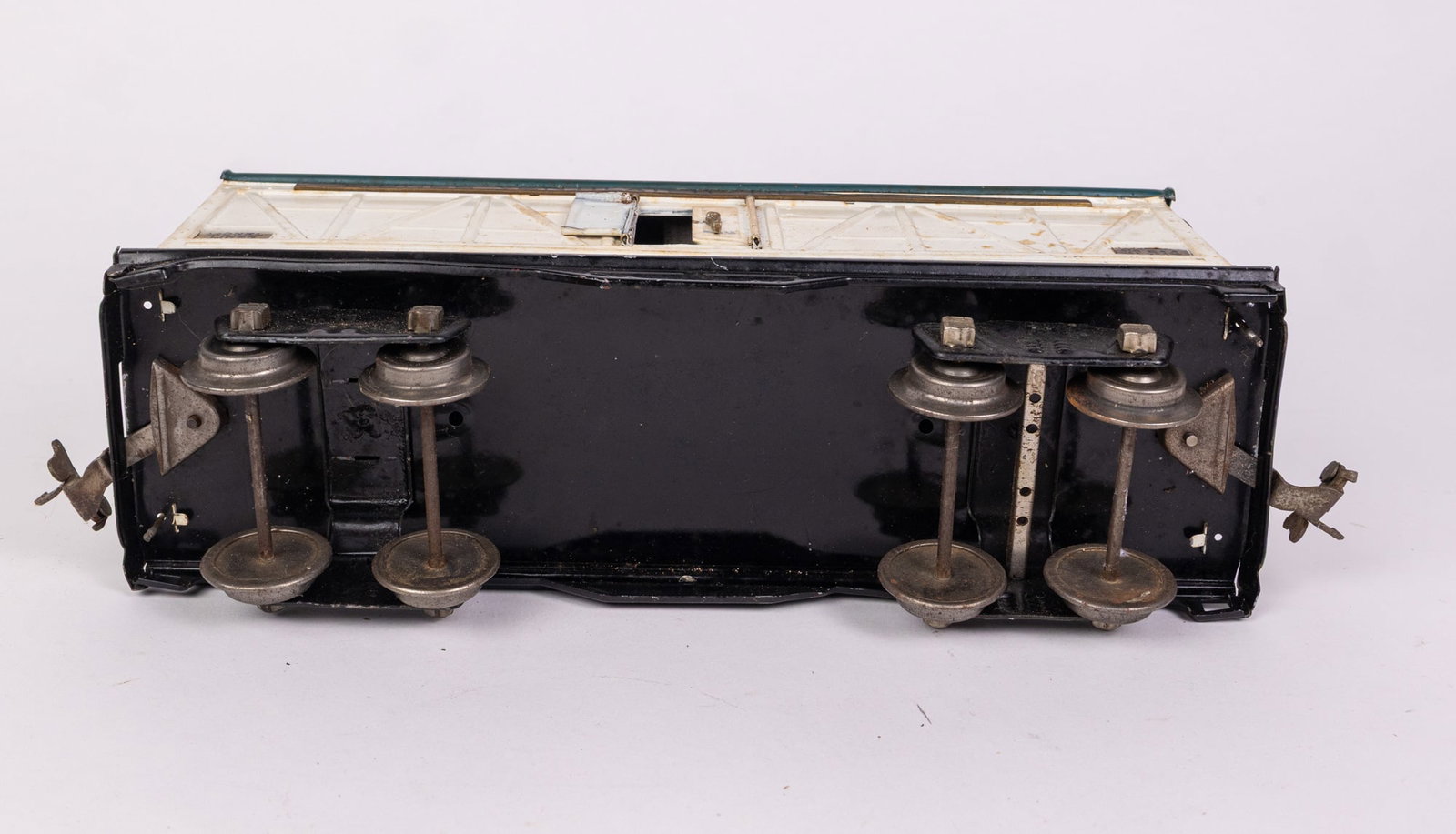 Lionel No. 8 Locomotive and Lionel No. 514 Ventilated Refrigerator Car - 7