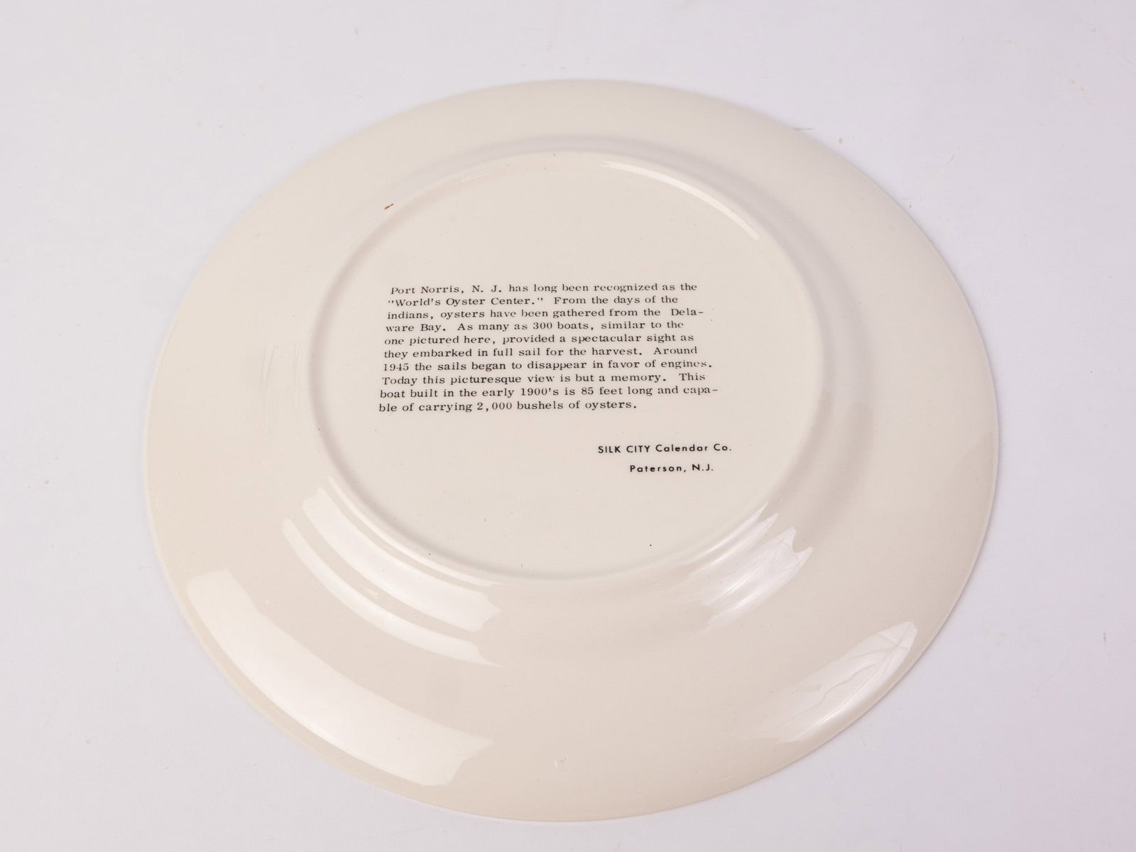 "World's Oyster Center, Port Norris, NJ" Vintage Ceramic Plate - 2
