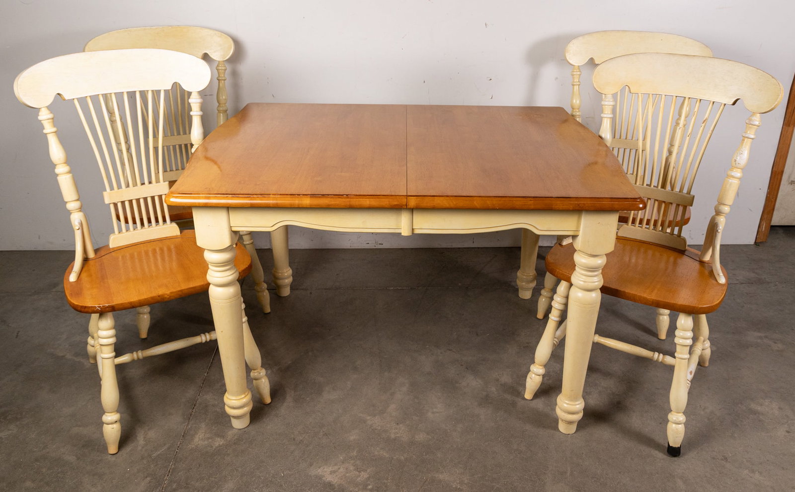 Five Piece Vintage Country Kitchen Dining Set - 2