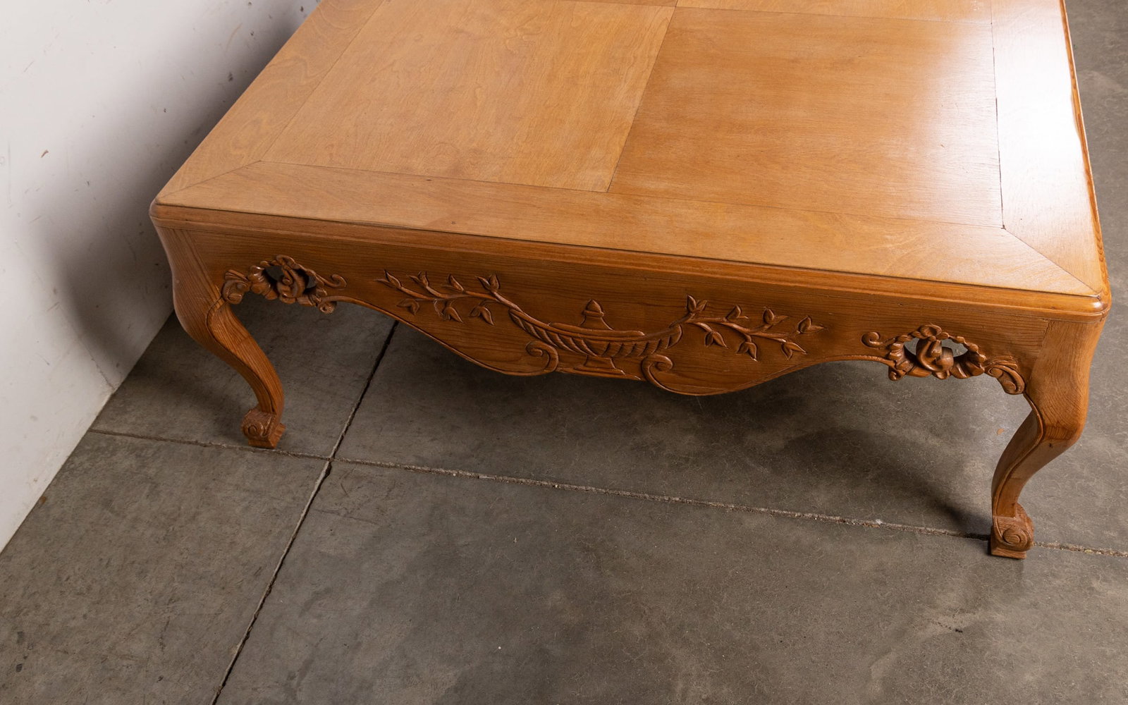 Vintage Neoclassical Motif Antique Inspired Wooden Coffee Table - 4