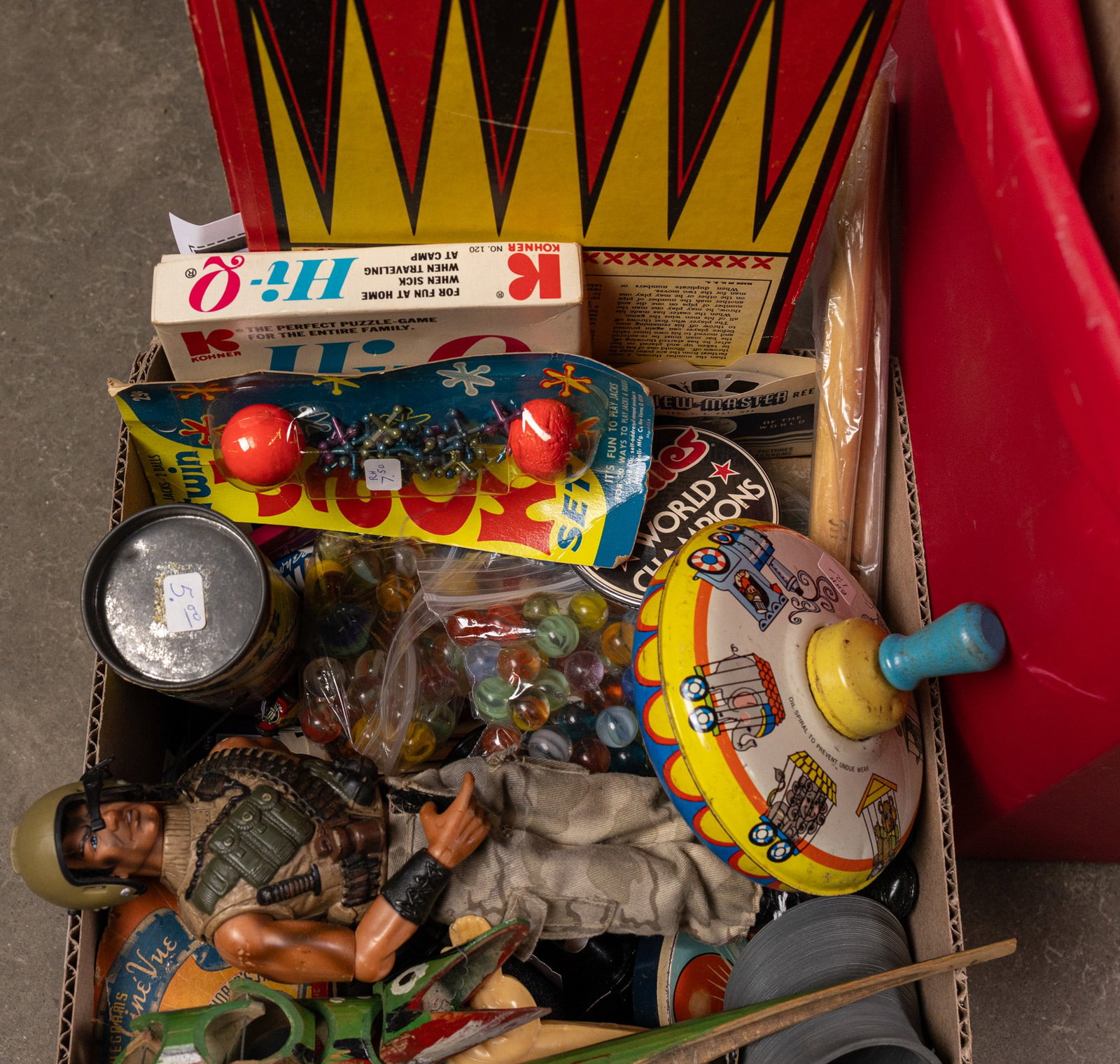 Assortment of Vintage Toys & Games - 4