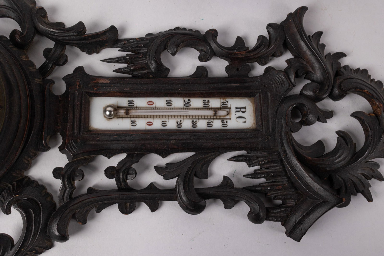 Vintage Wall Mounted Barometer and Thermometer - 4