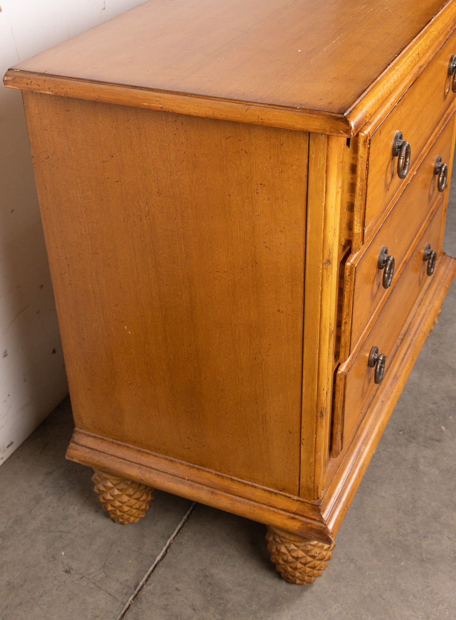 Tommy Bahama Three Drawer Bachelor Chest - 4