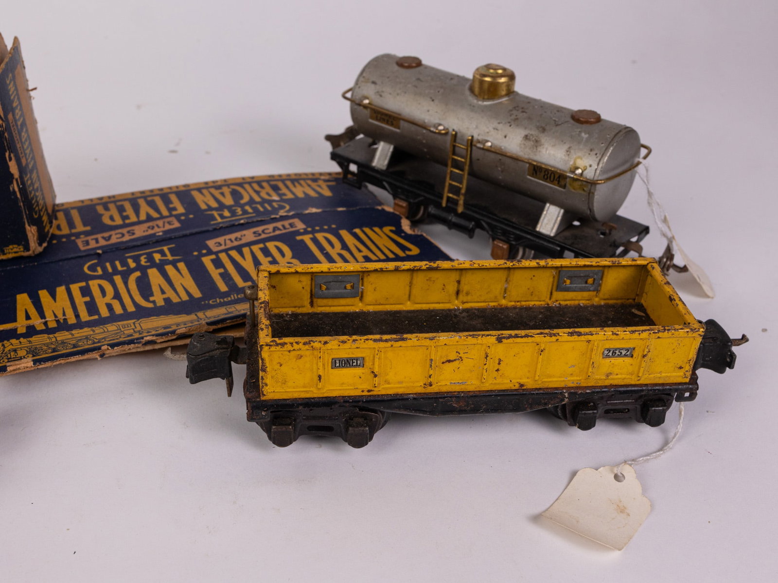 Vintage Model Railroad Train Cars Featuring Lionel - 4