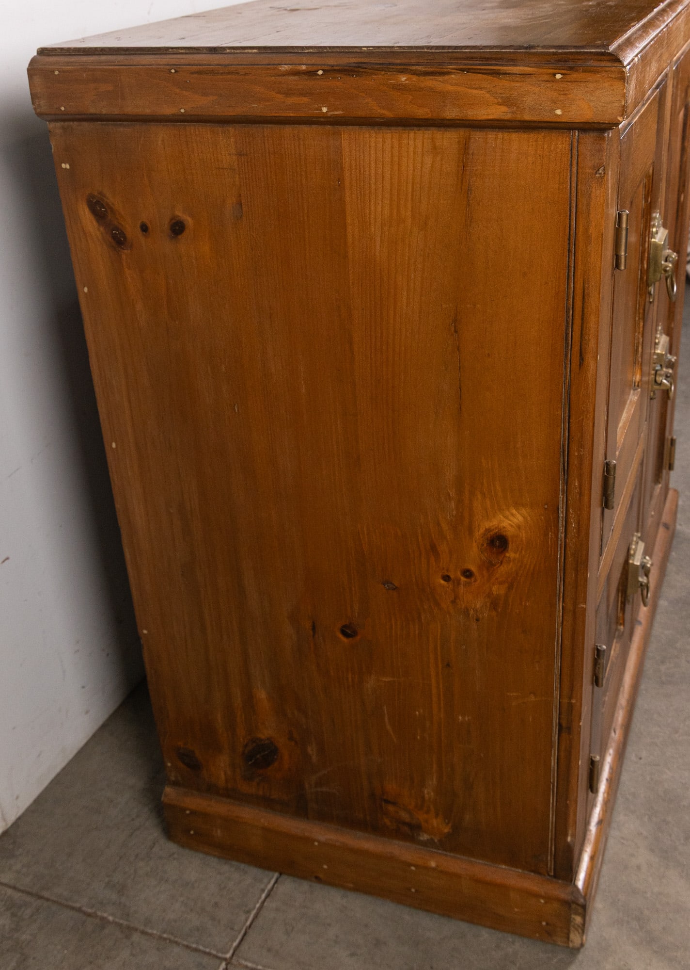 Antique D. Eddy and Sons Co., Boston Ice Chest - 4