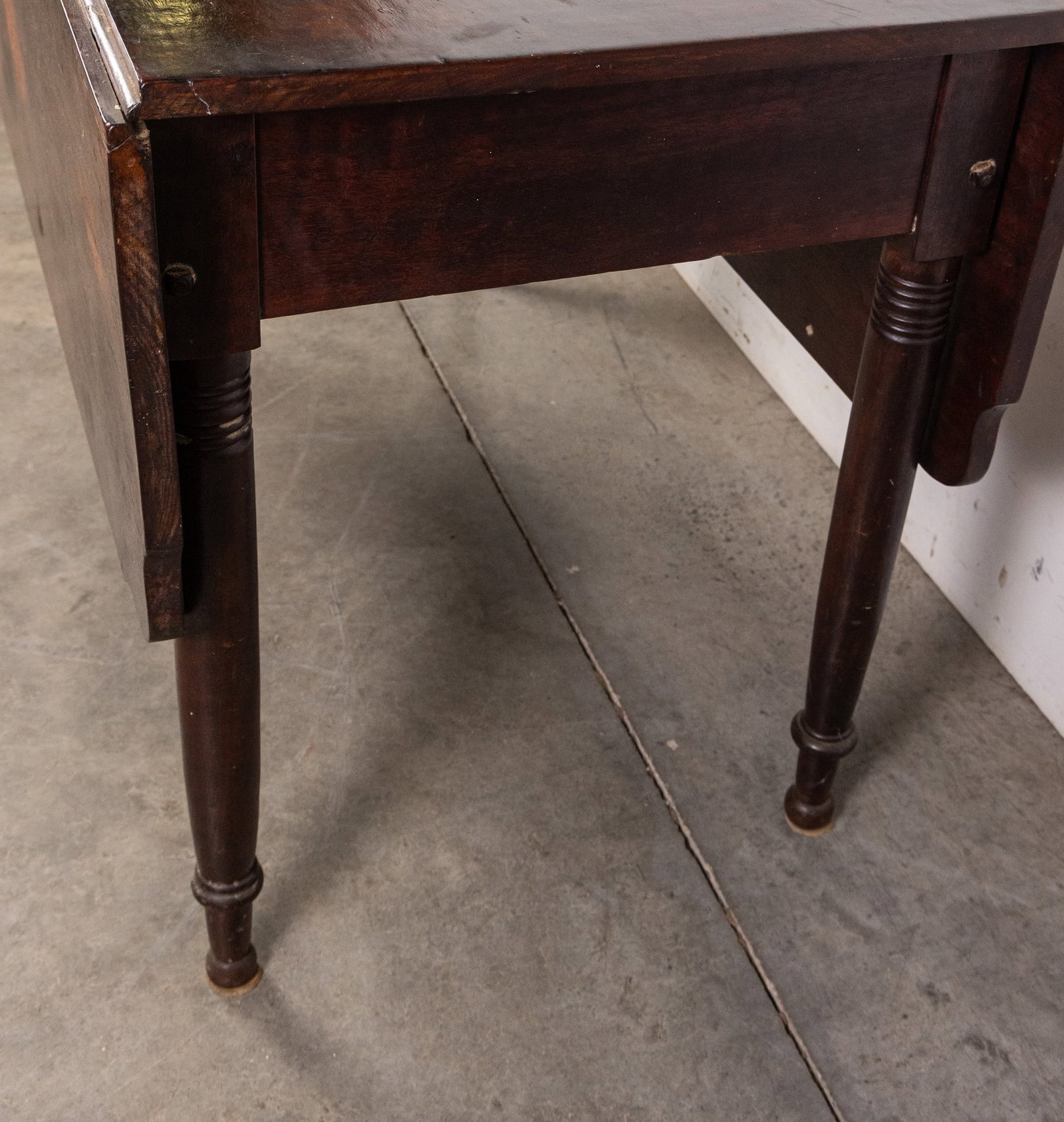 Antique Sheraton Drop Leaf Table with Drawer - 4