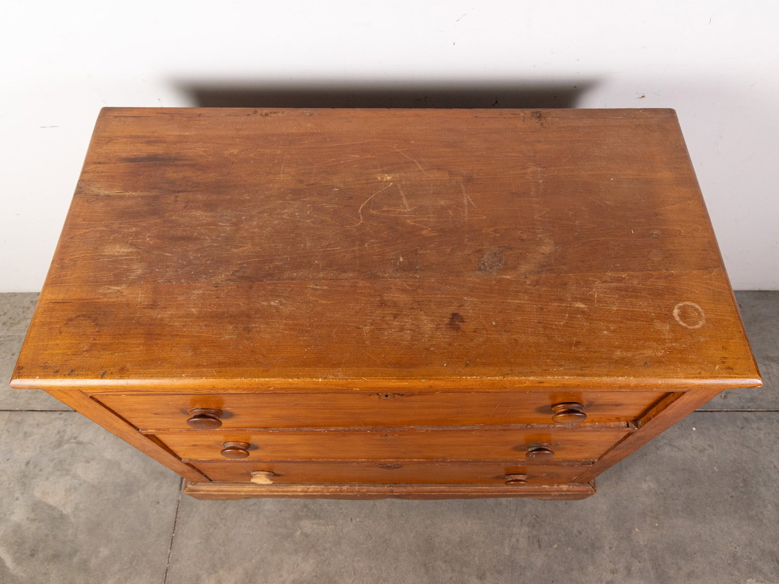 Antique 19th c. Pine and Oak Chest of Drawers - 5