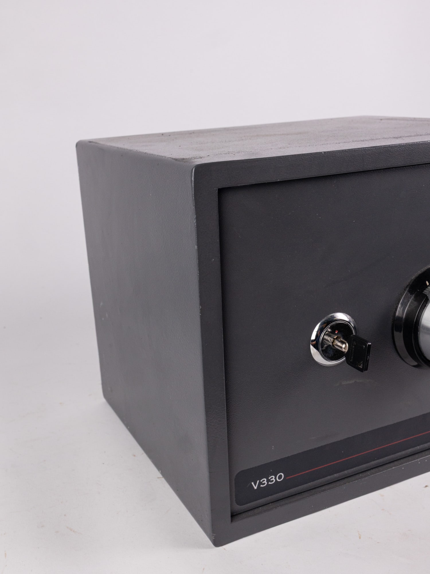 Sentry V330 Combination Safe - 4